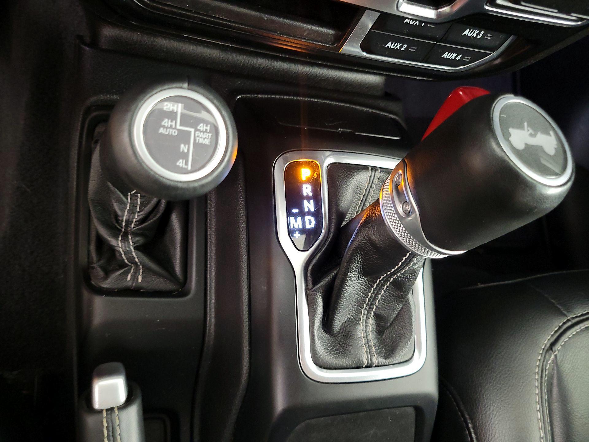 Thumbnail: 2021 Jeep Wrangler - 18