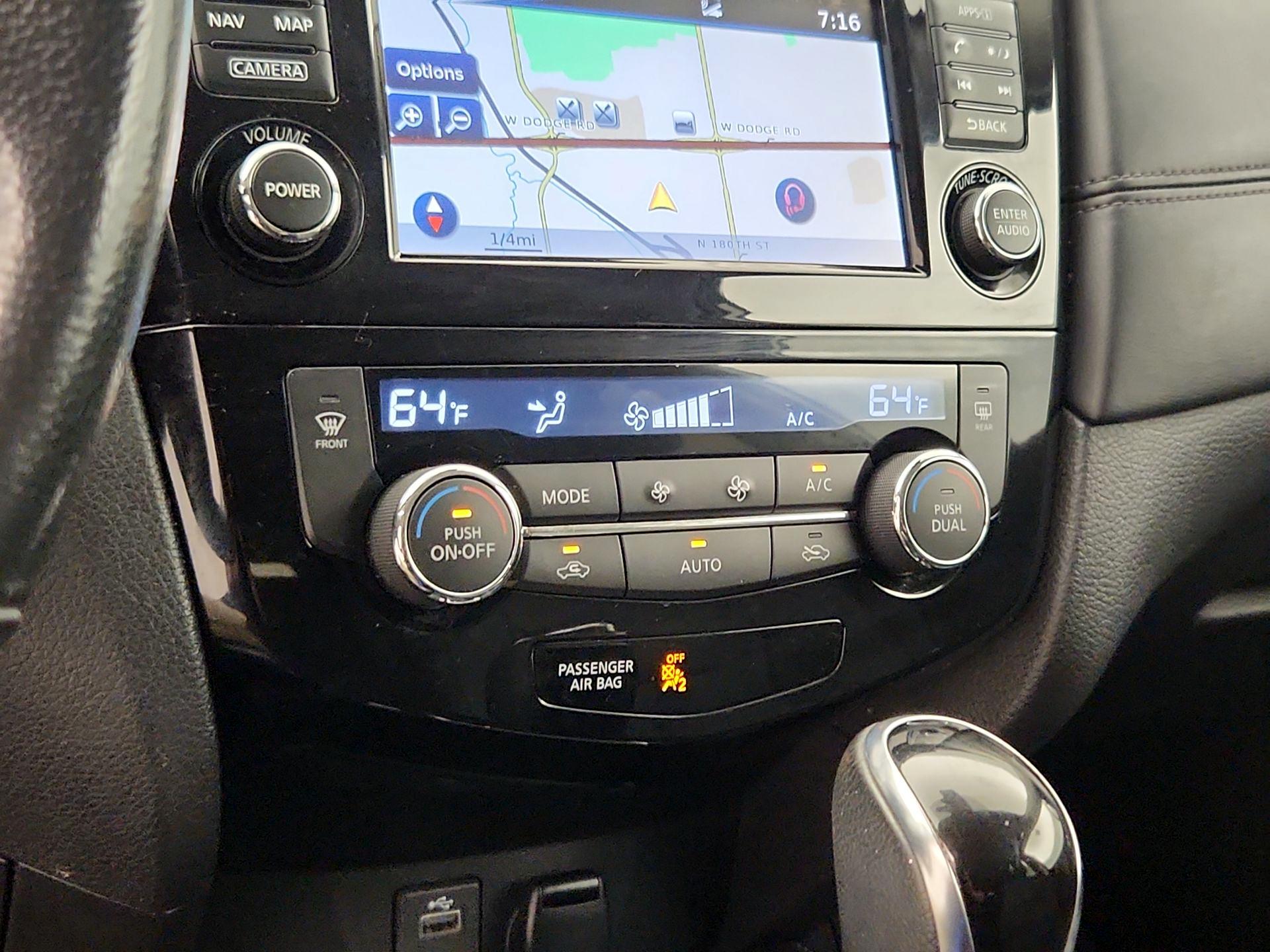 Thumbnail: 2017 Nissan Rogue - 17