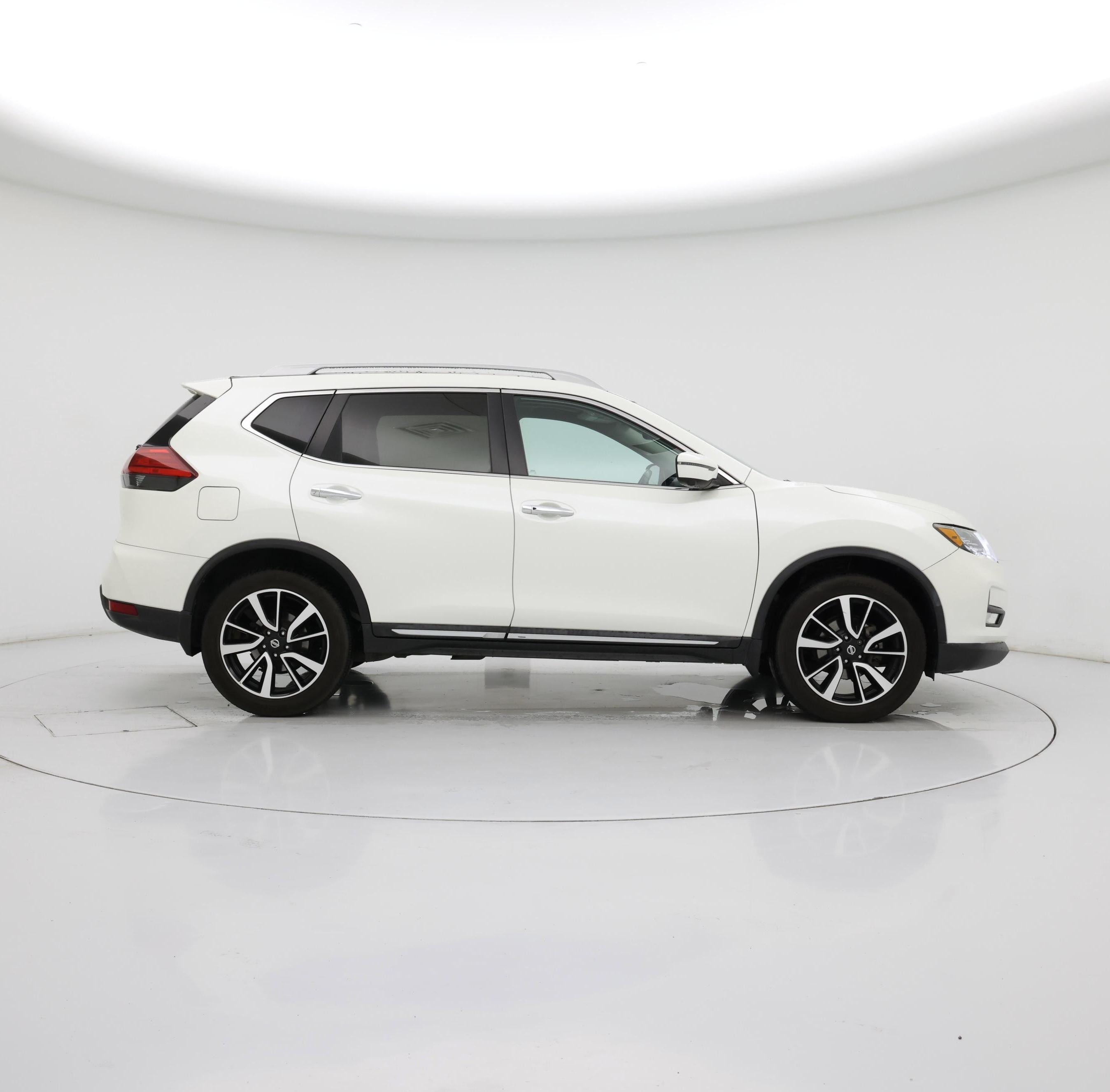 Thumbnail: 2017 Nissan Rogue - 7