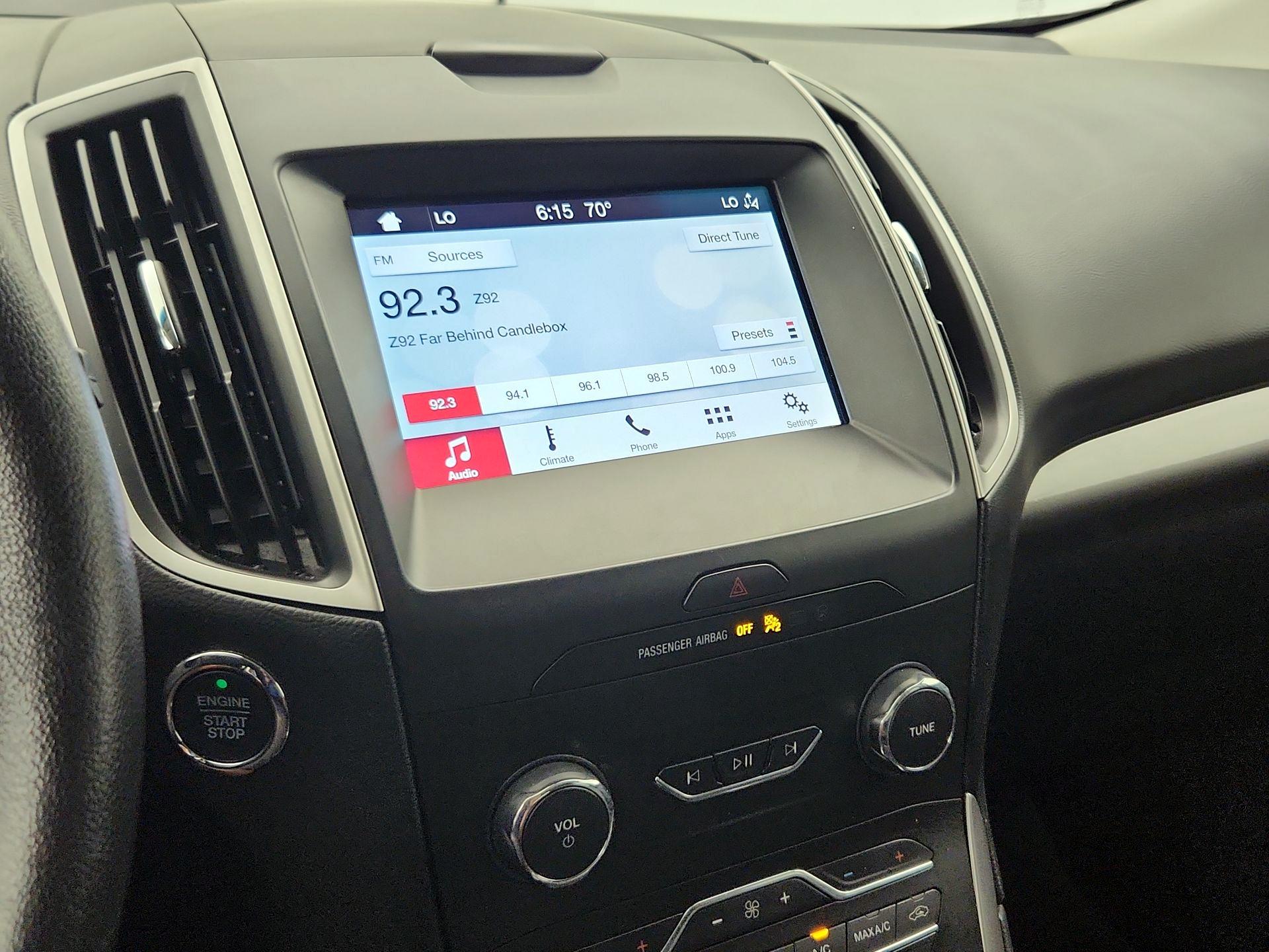 Thumbnail: 2019 Ford Edge - 15