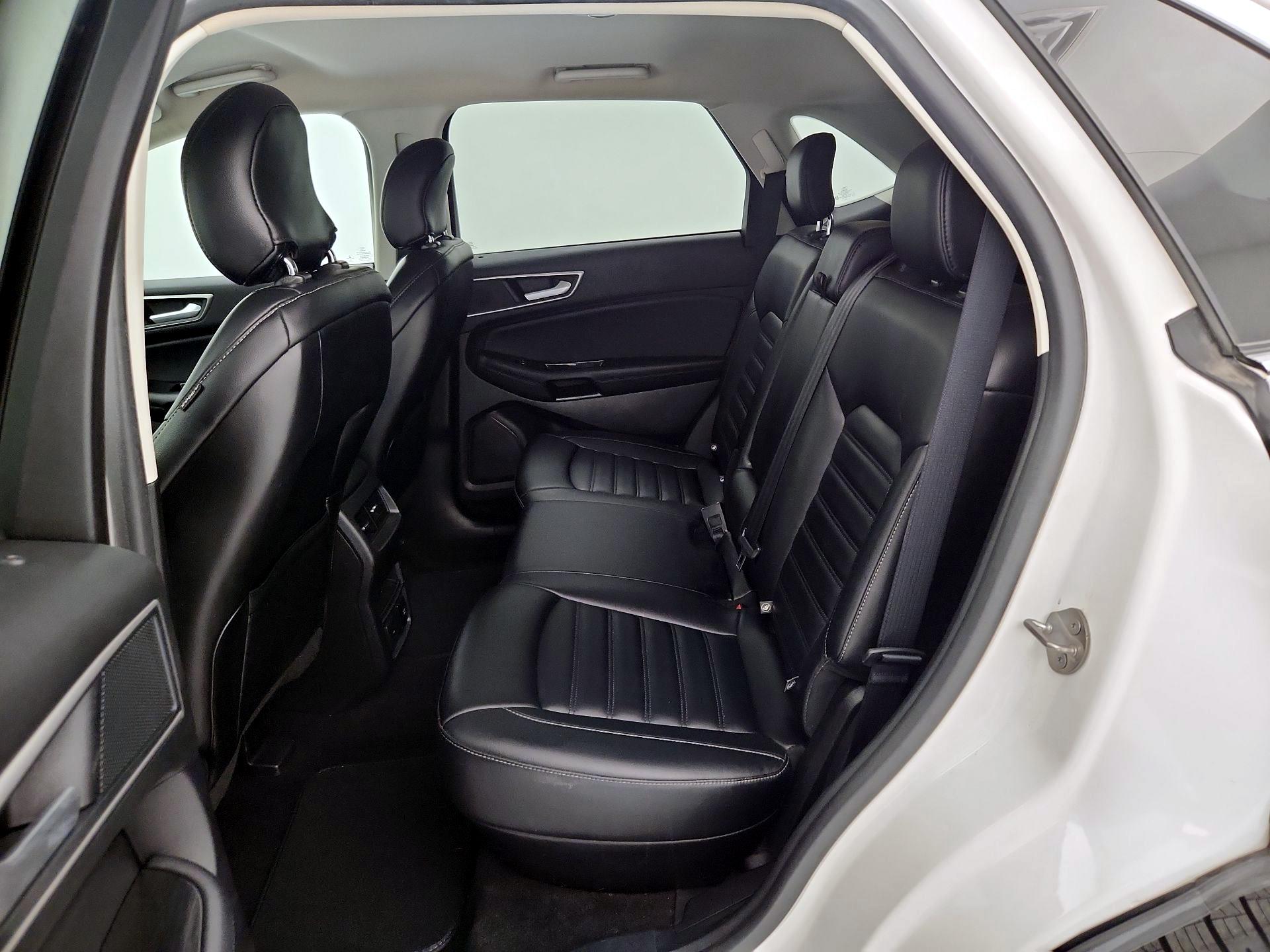 Thumbnail: 2019 Ford Edge - 19