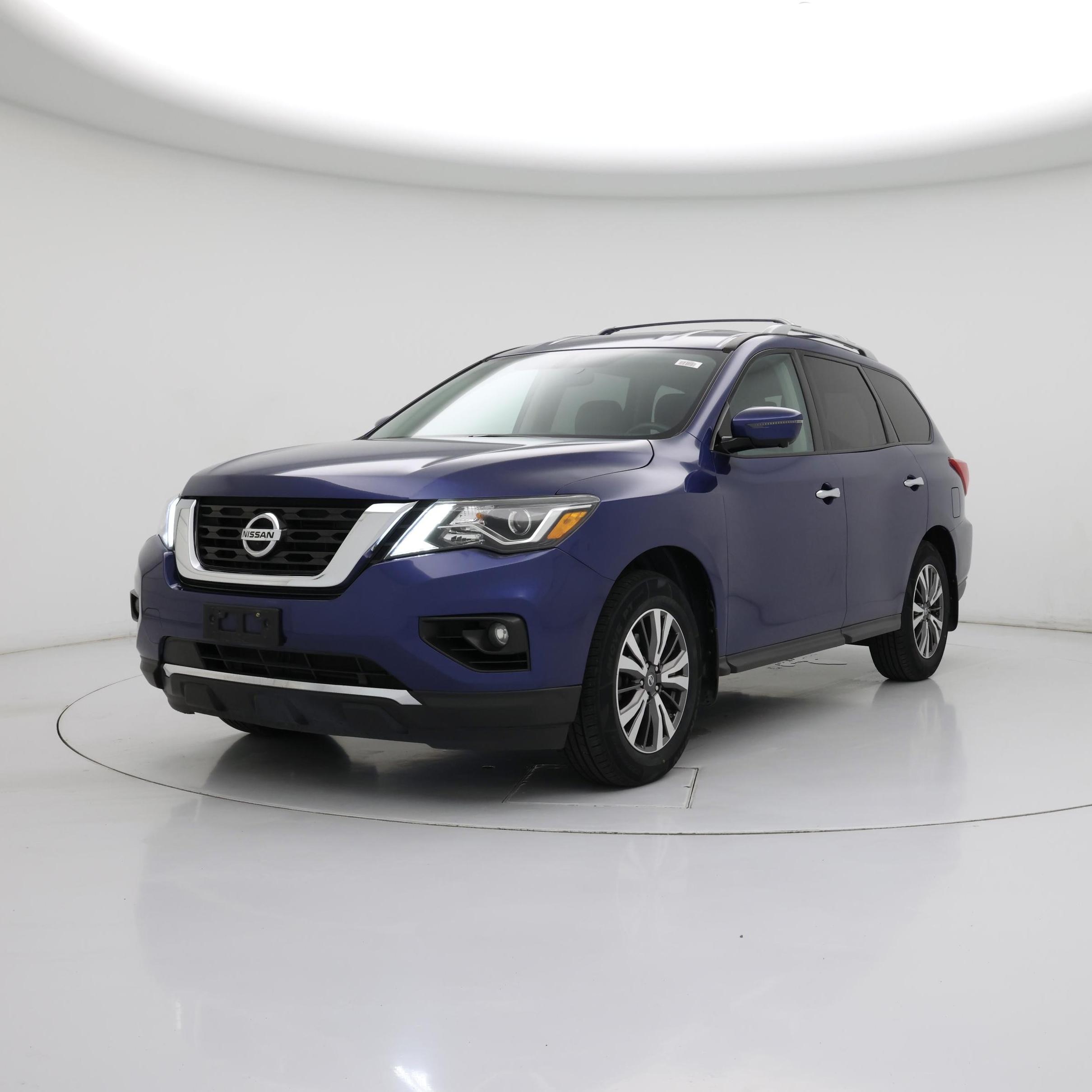 Thumbnail: 2017 Nissan Pathfinder - 4