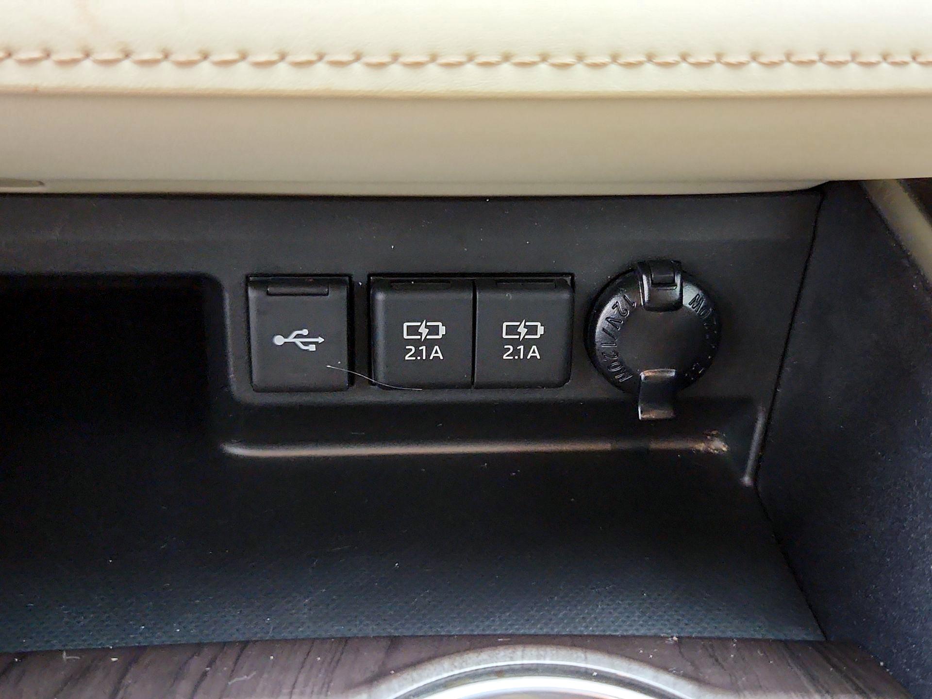 Thumbnail: 2021 Toyota Highlander - 19