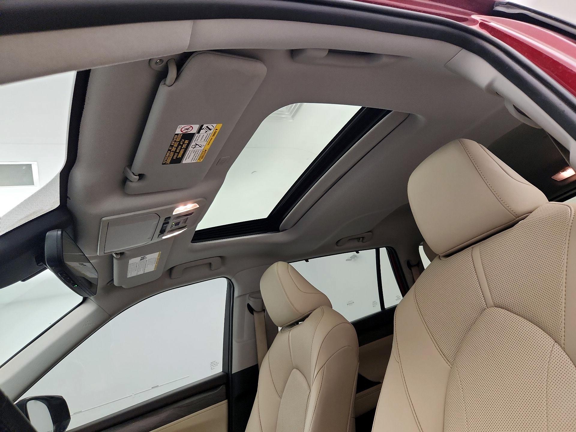 Thumbnail: 2021 Toyota Highlander - 20