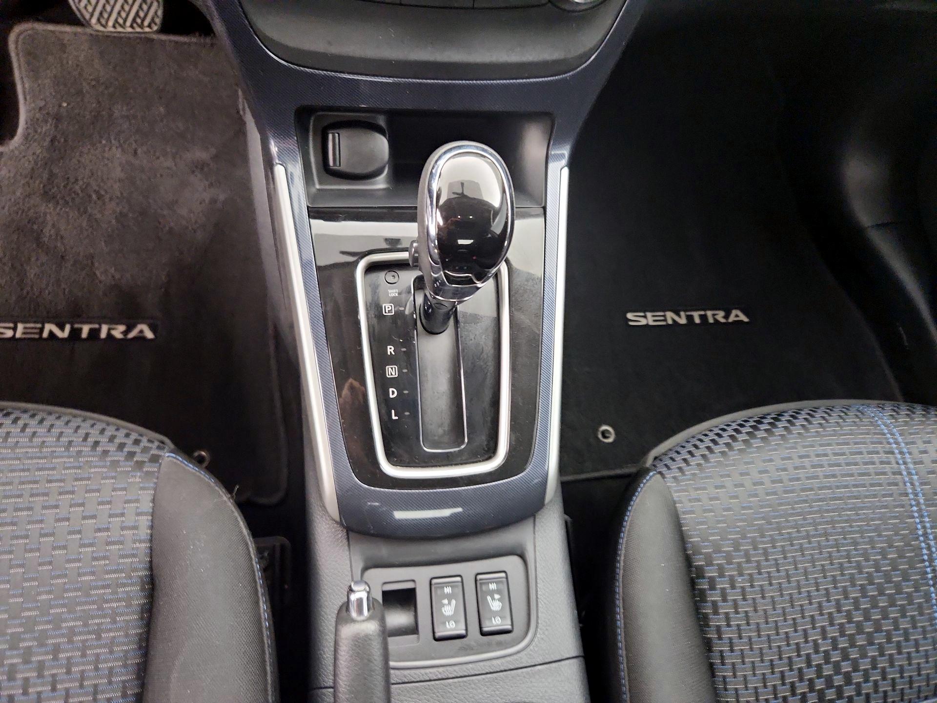 Thumbnail: 2017 Nissan Sentra - 17