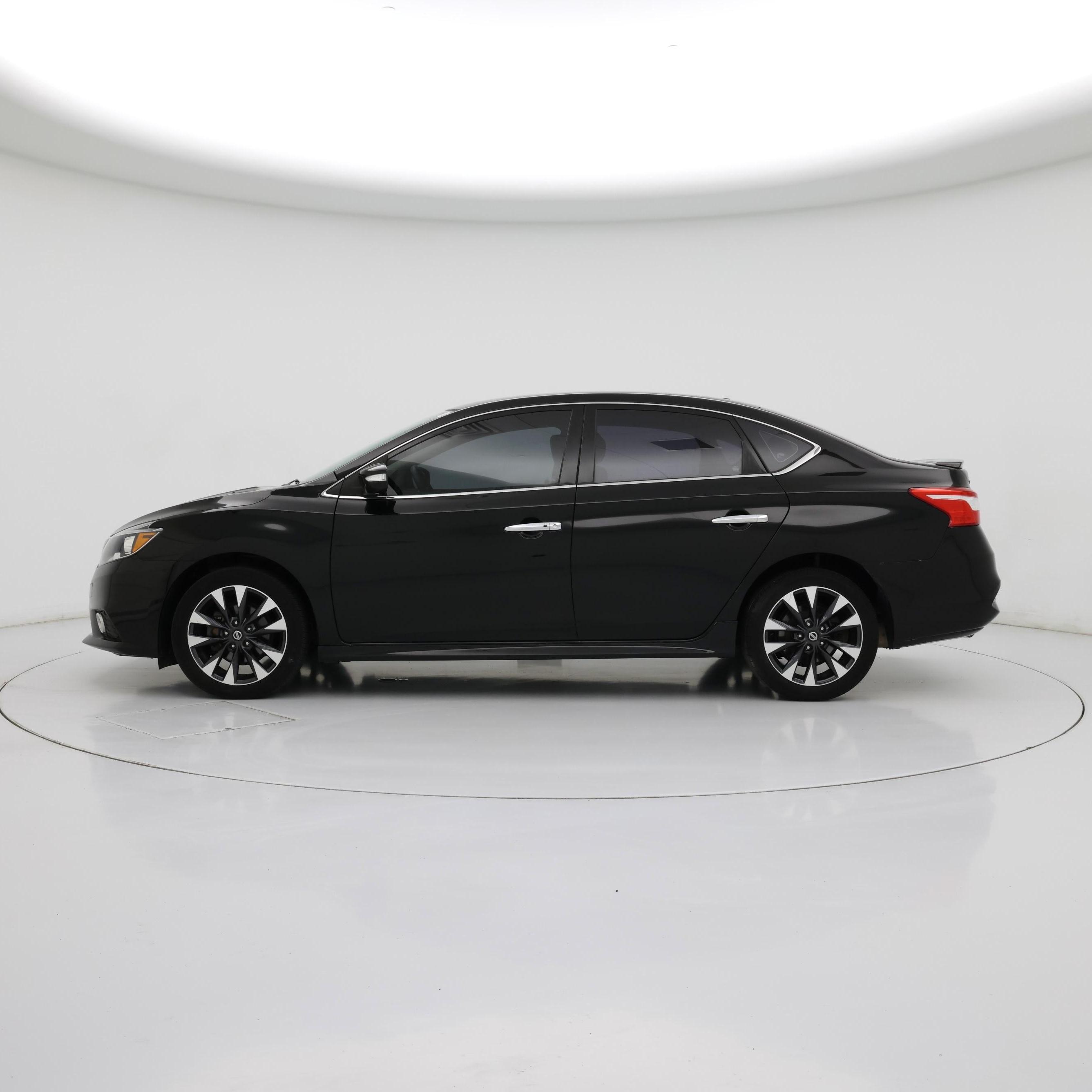 Thumbnail: 2017 Nissan Sentra - 3