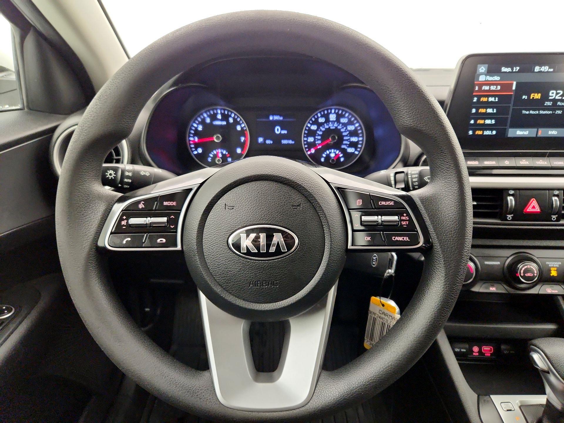 Thumbnail: 2020 Kia Forte - 10