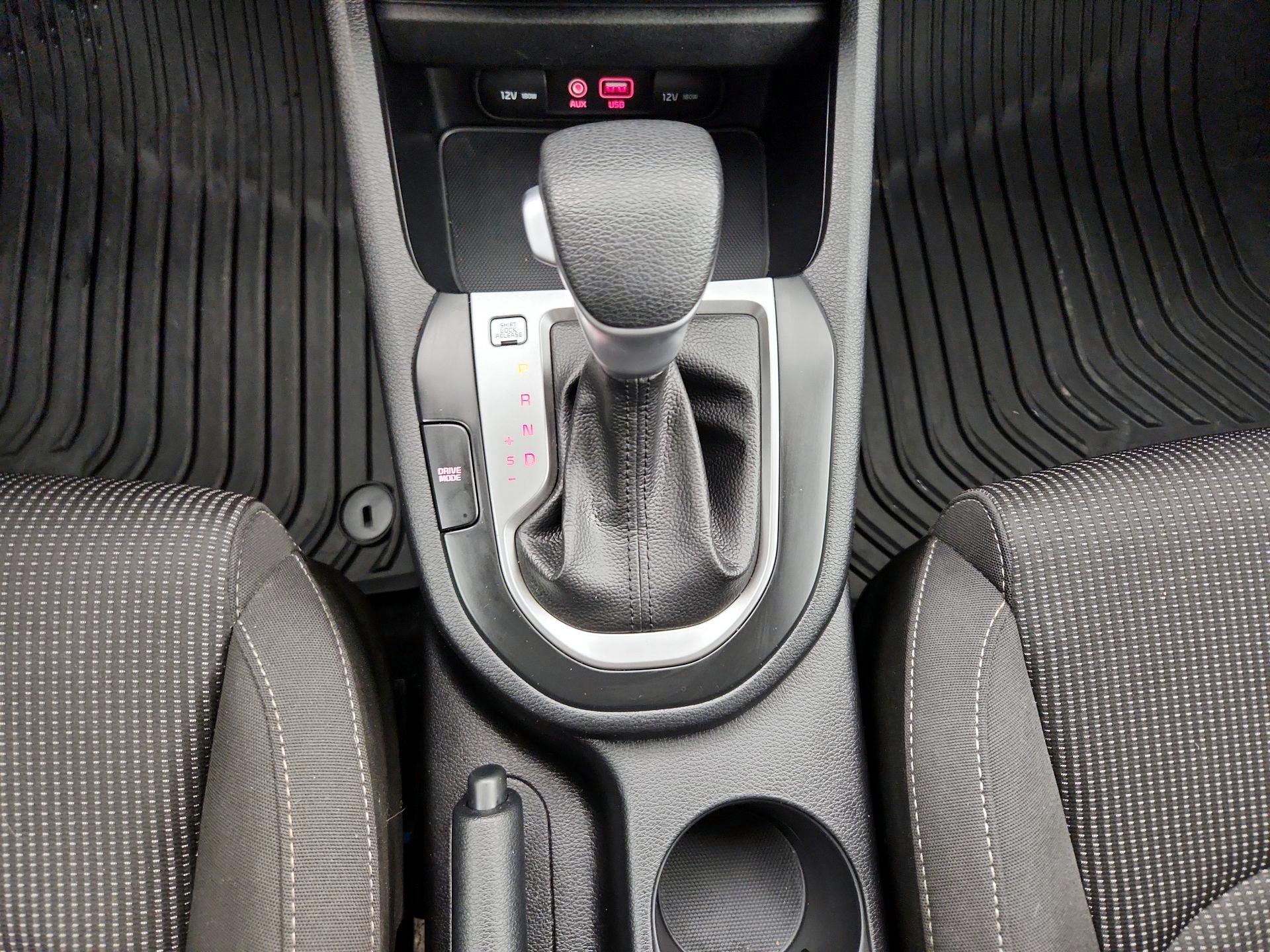 Thumbnail: 2020 Kia Forte - 17
