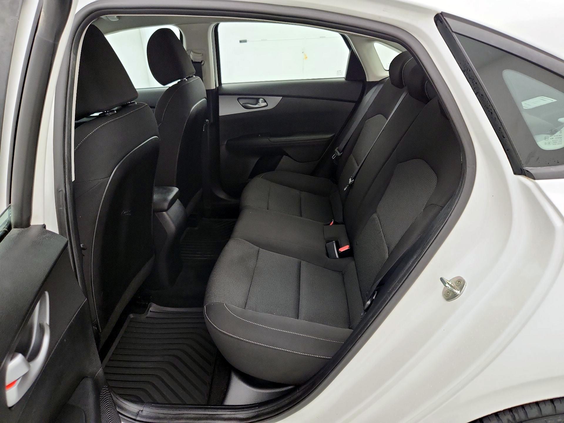 Thumbnail: 2020 Kia Forte - 19
