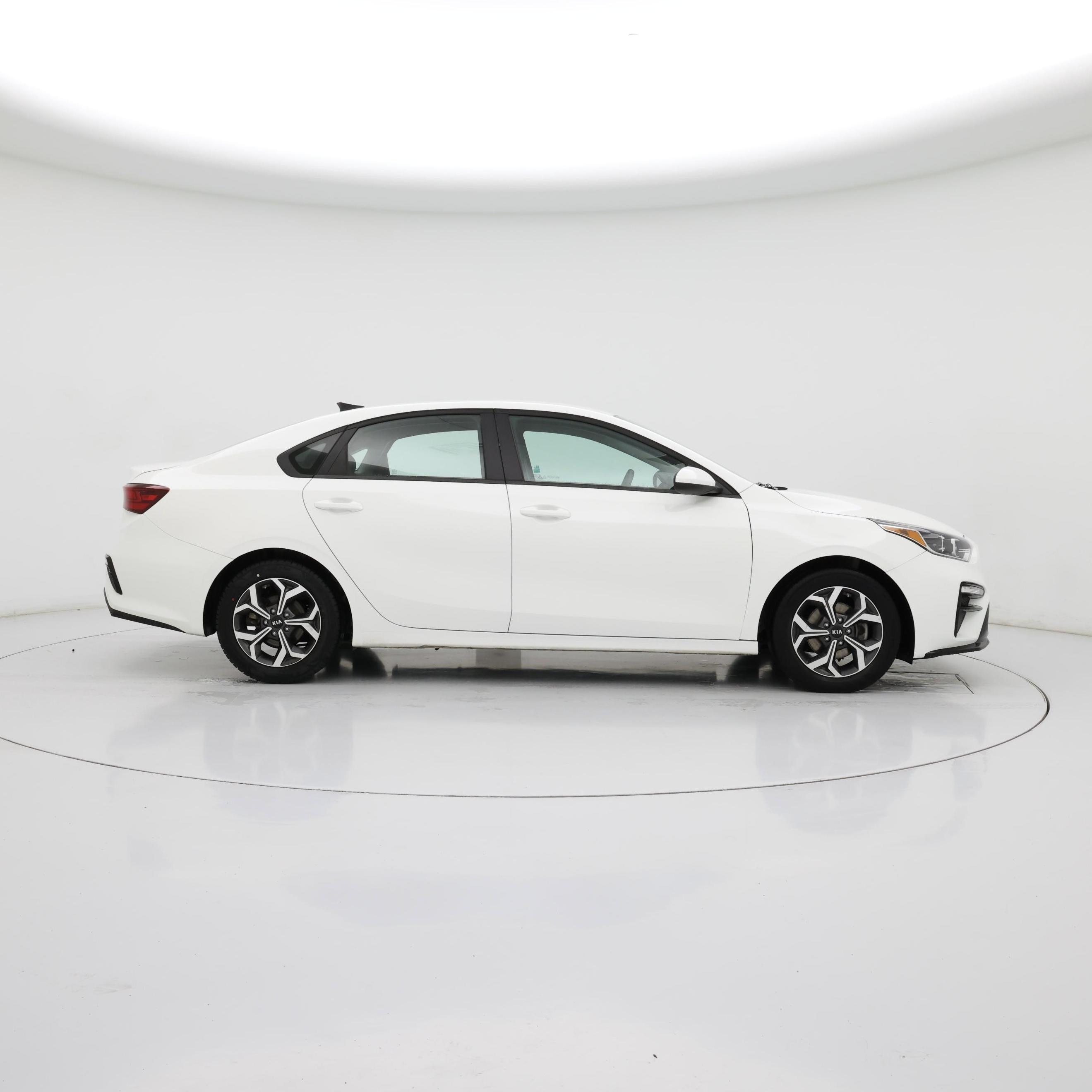 Thumbnail: 2020 Kia Forte - 7