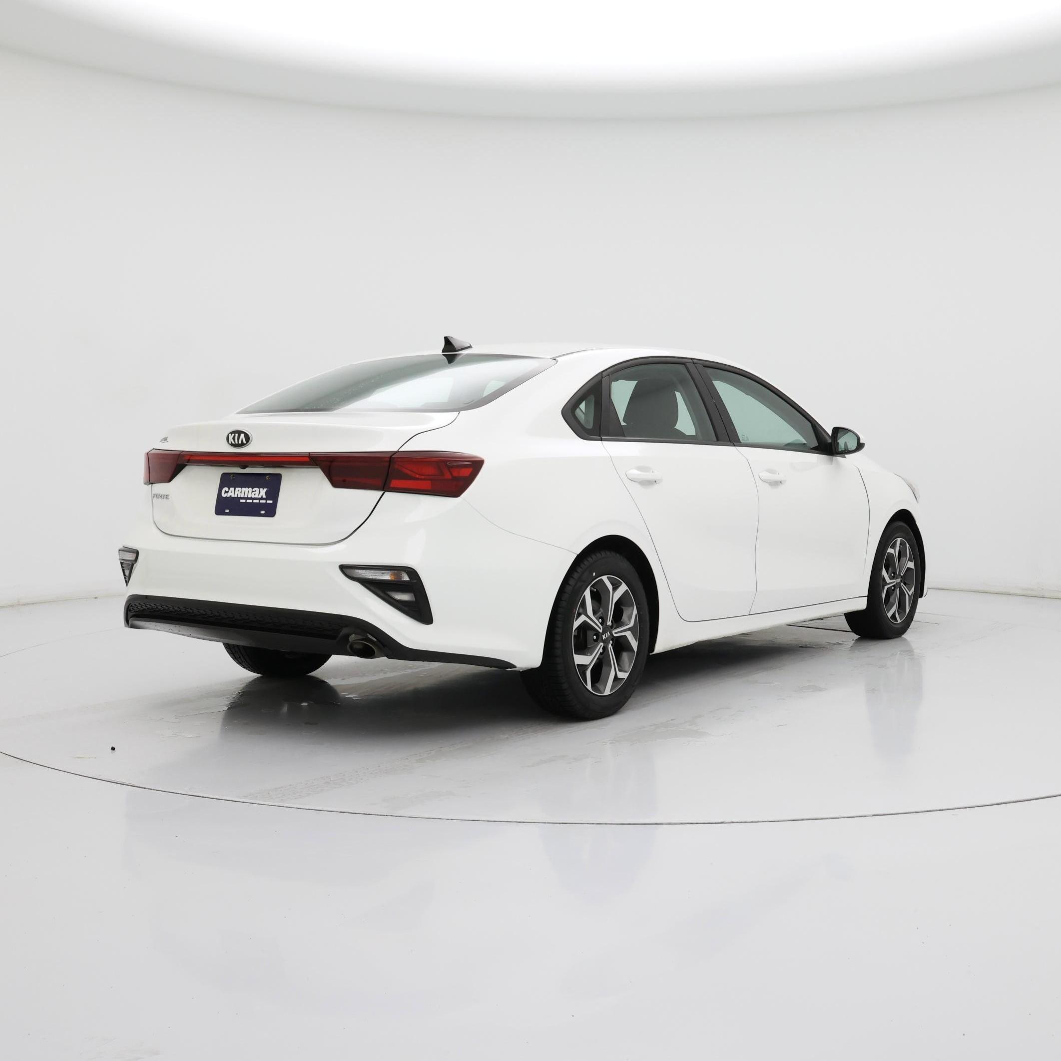 Thumbnail: 2020 Kia Forte - 8