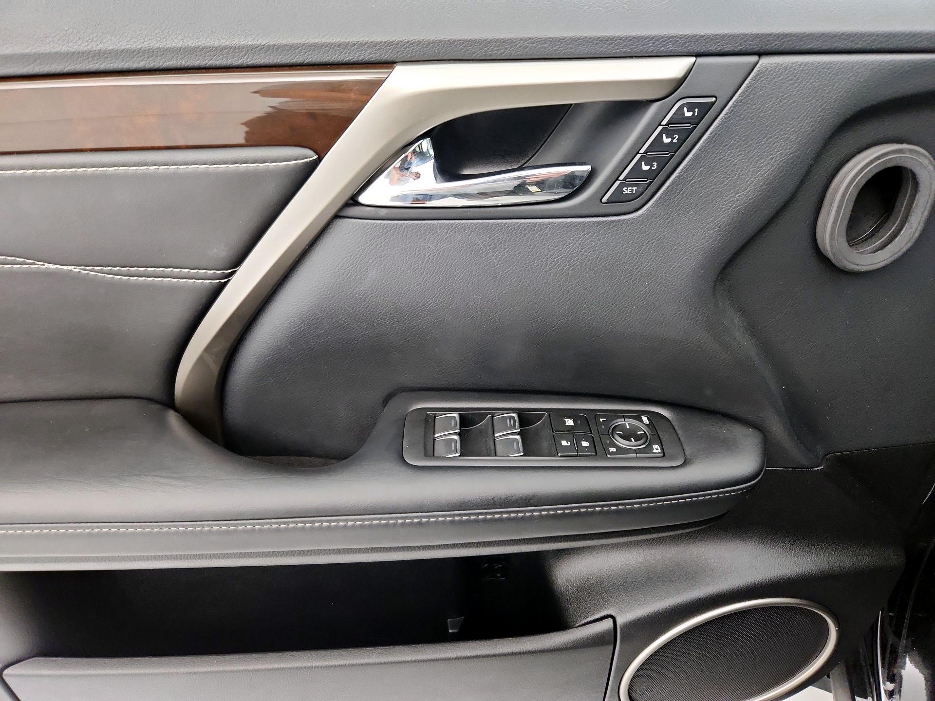 Thumbnail: 2019 Lexus RX - 12