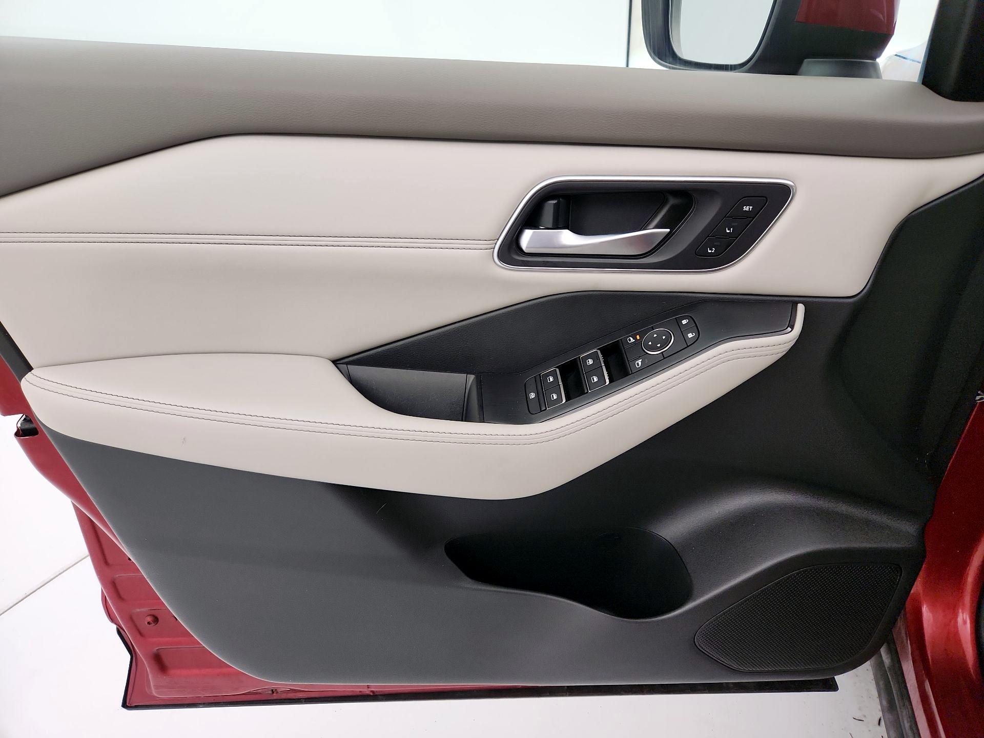 Thumbnail: 2021 Nissan Rogue - 12
