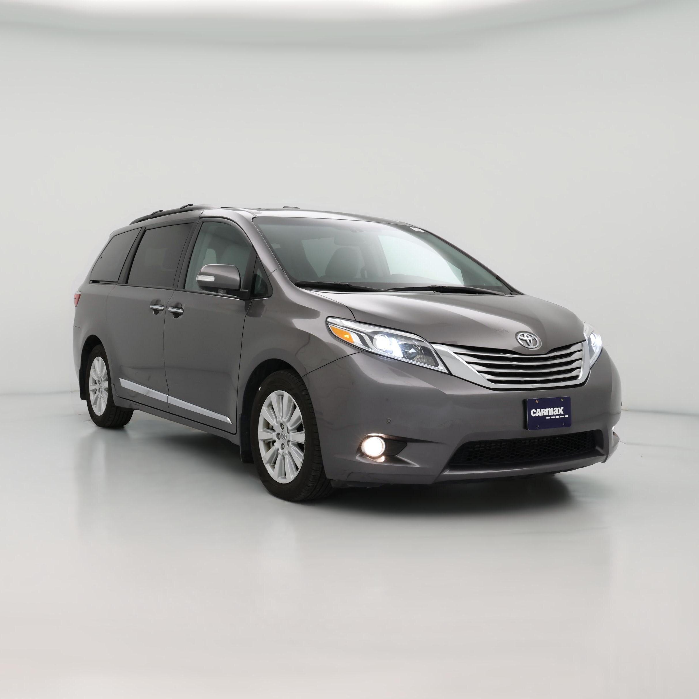 Thumbnail: 2017 Toyota Sienna - 1