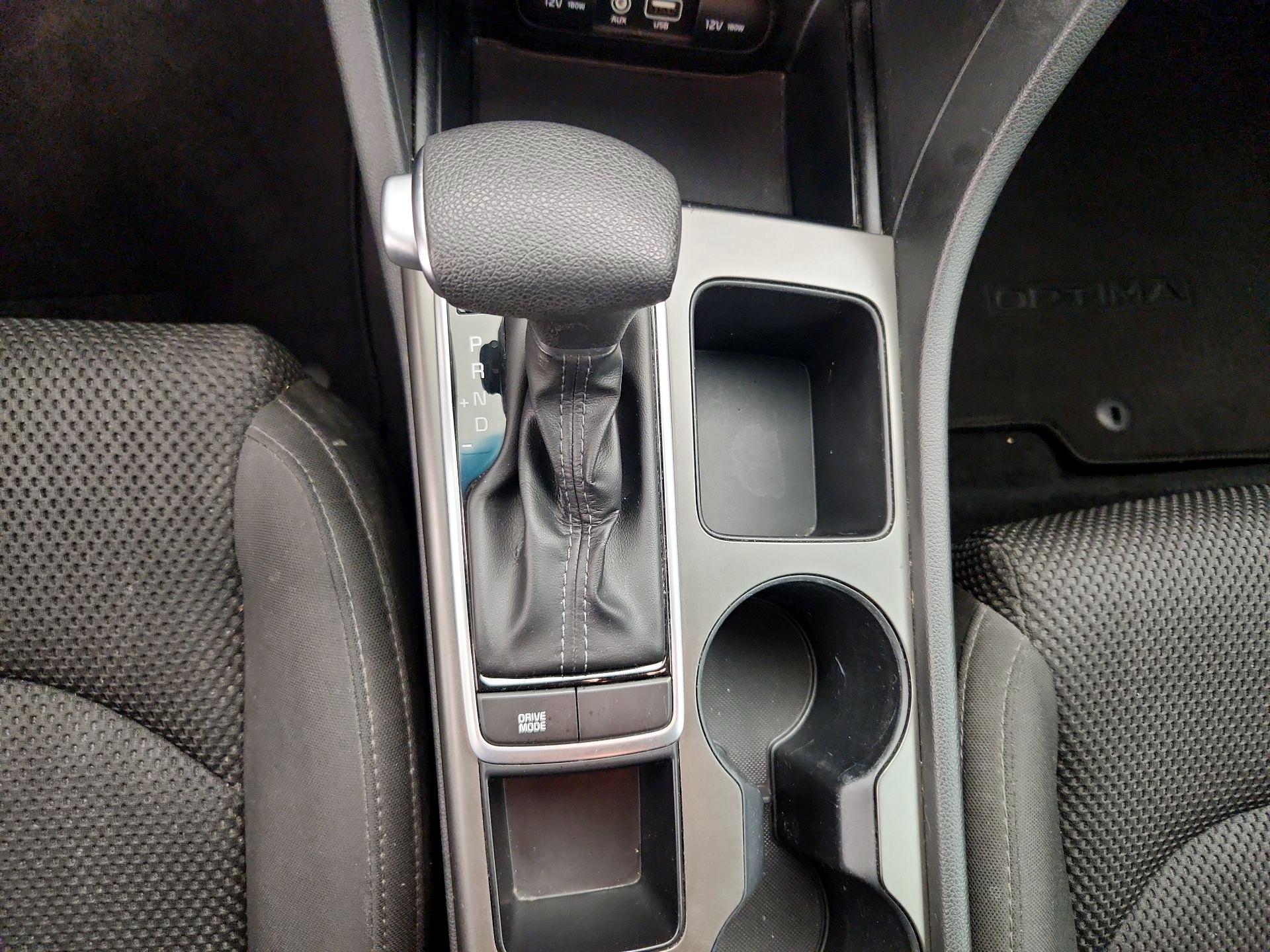 Thumbnail: 2019 Kia Optima - 17