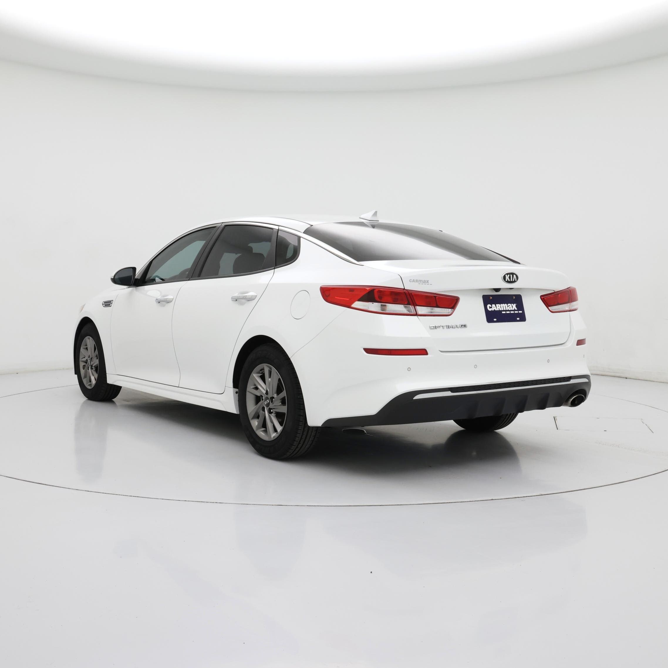 Thumbnail: 2019 Kia Optima - 2