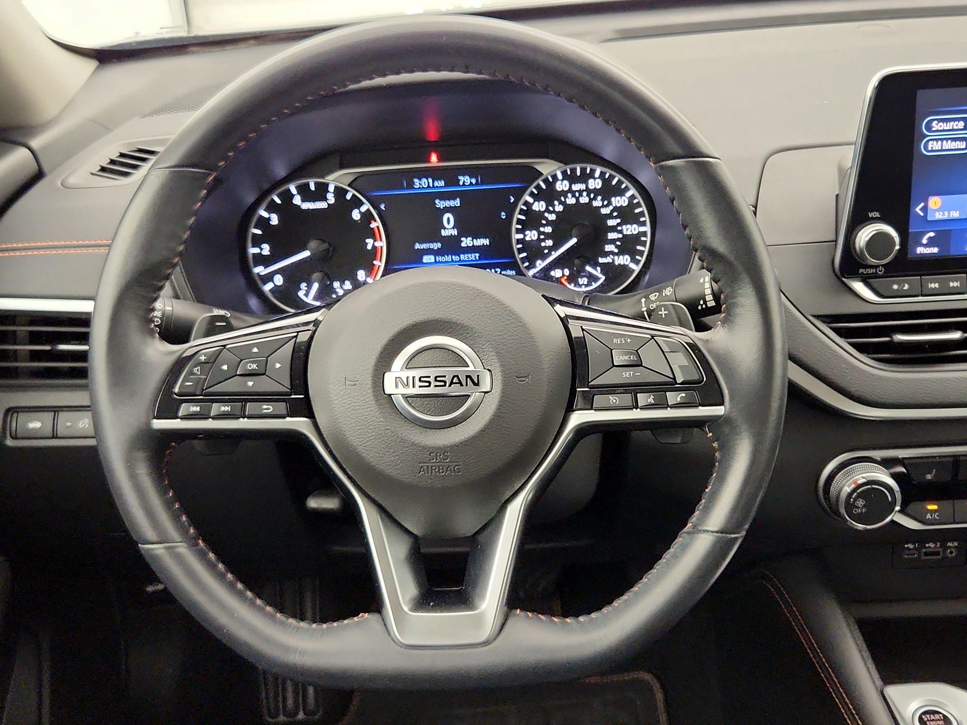 Thumbnail: 2019 Nissan Altima - 10