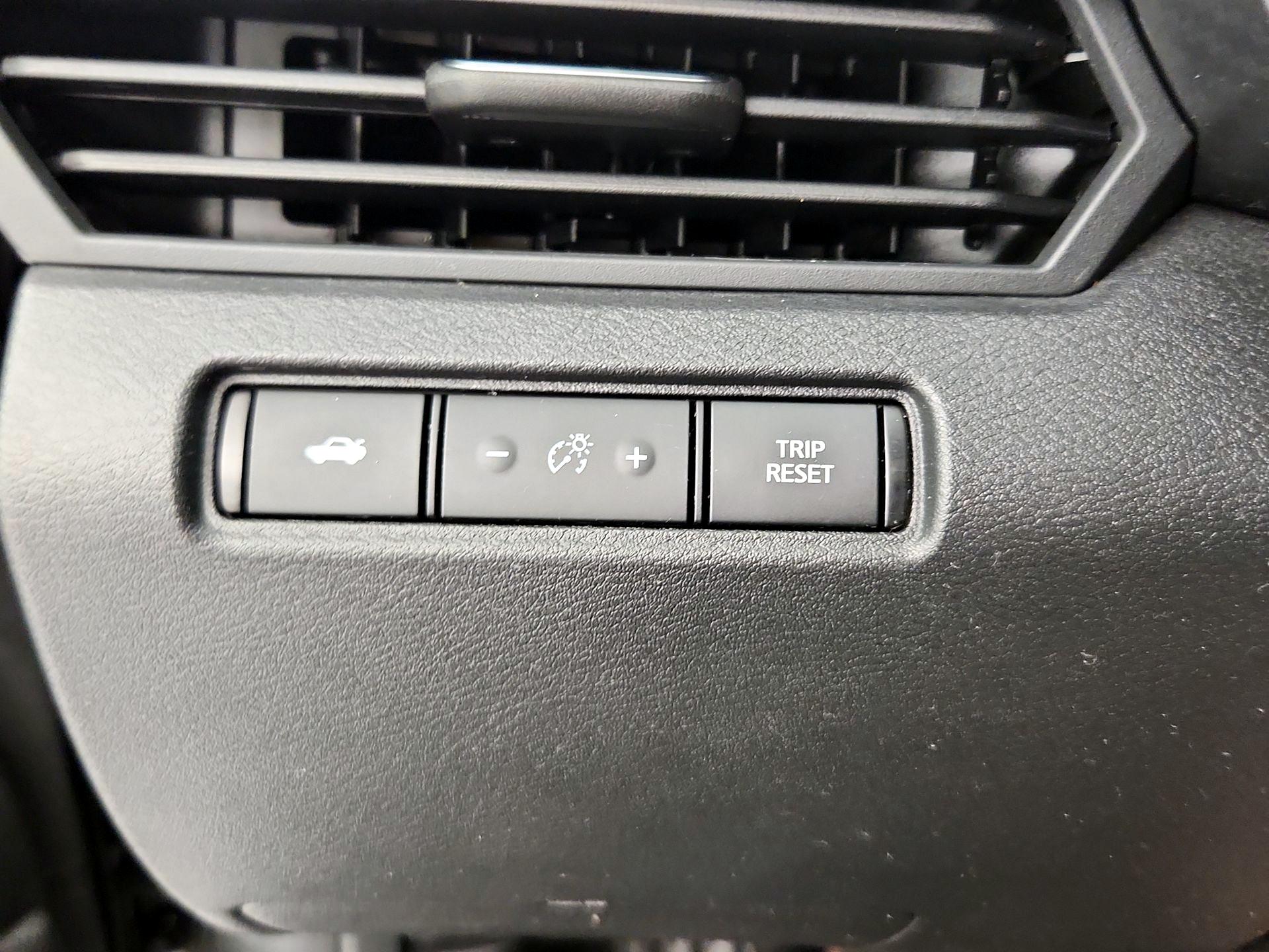 Thumbnail: 2019 Nissan Altima - 13