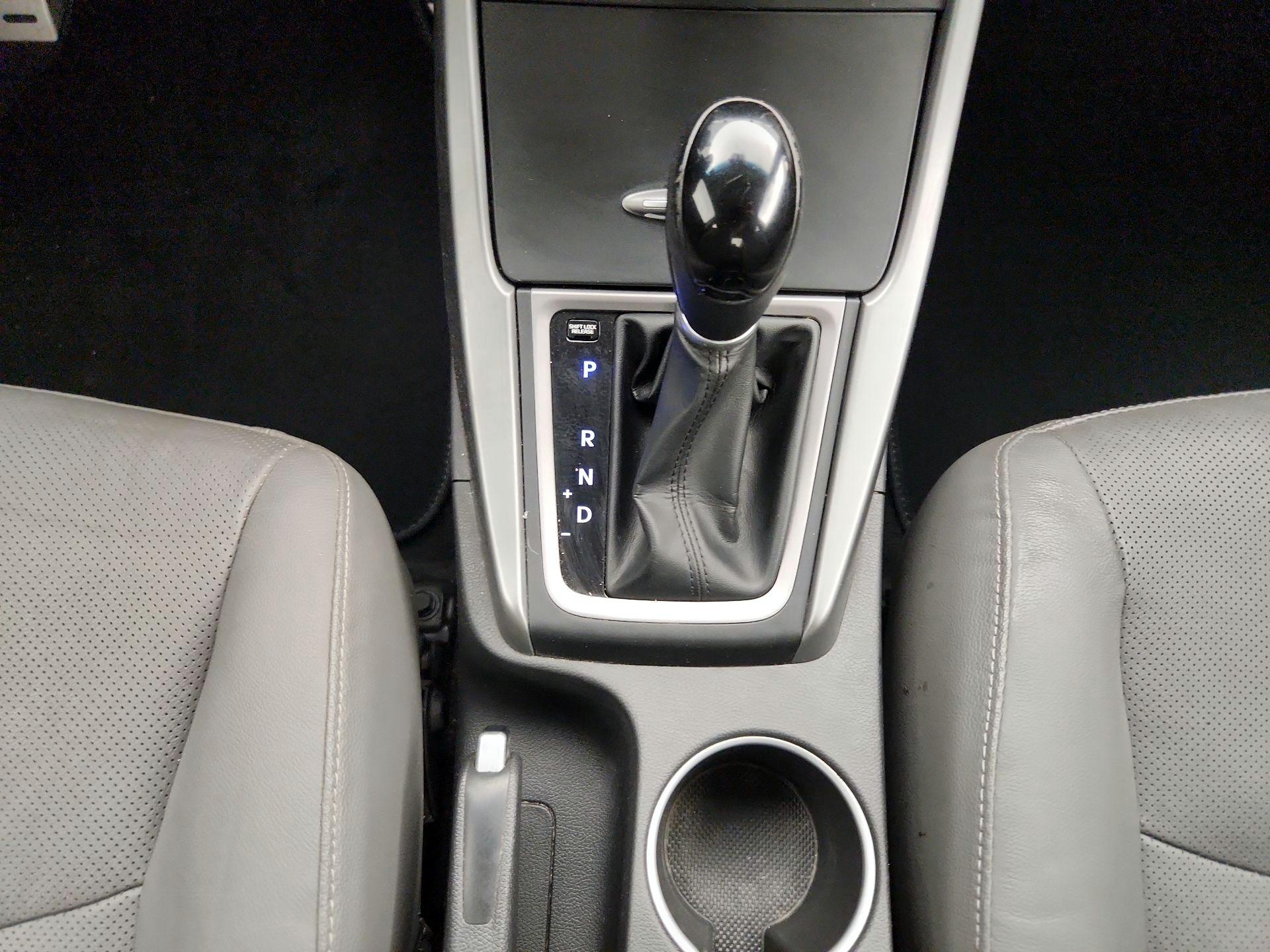 Thumbnail: 2014 Hyundai Elantra - 17