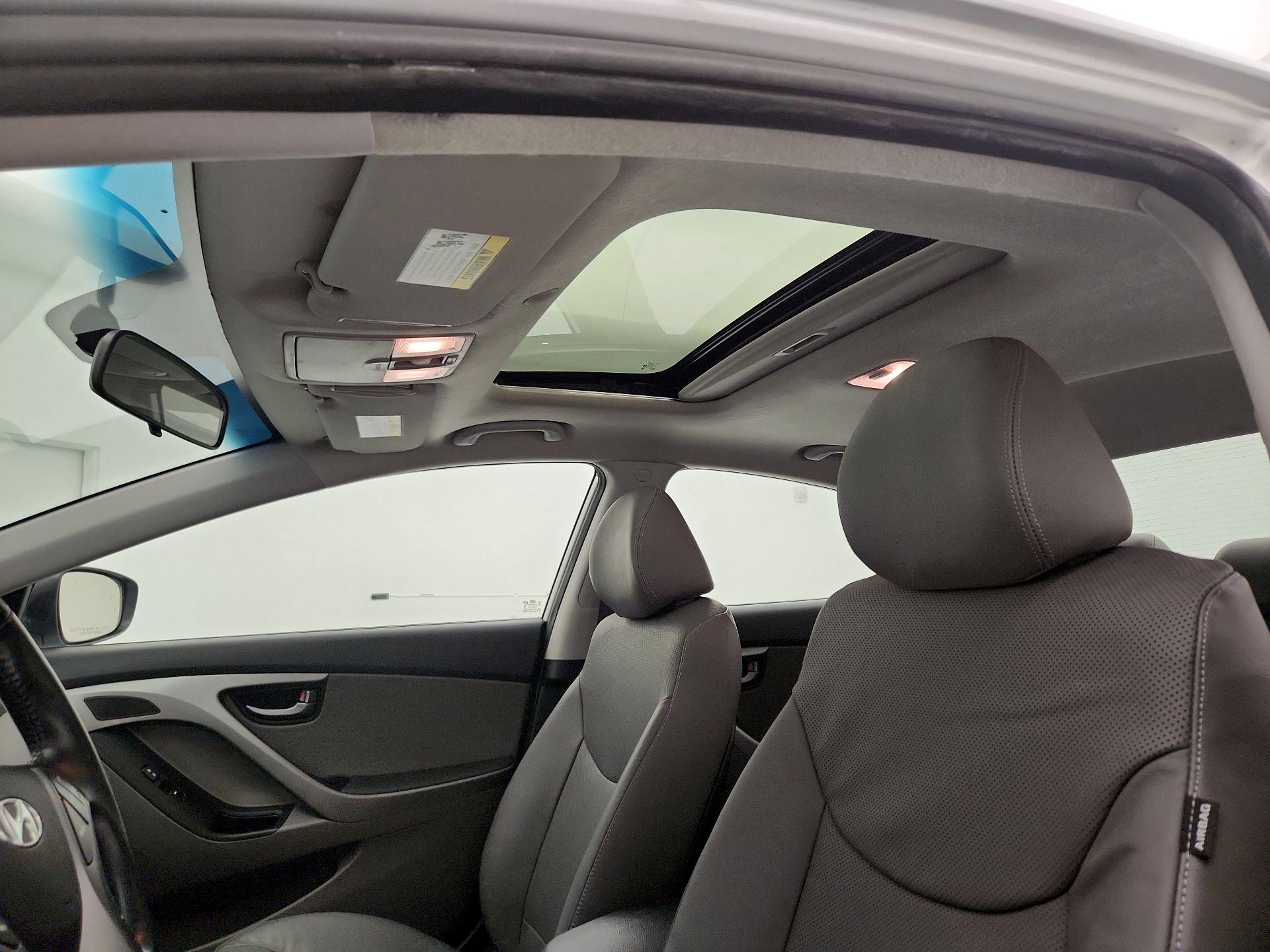 Thumbnail: 2014 Hyundai Elantra - 19