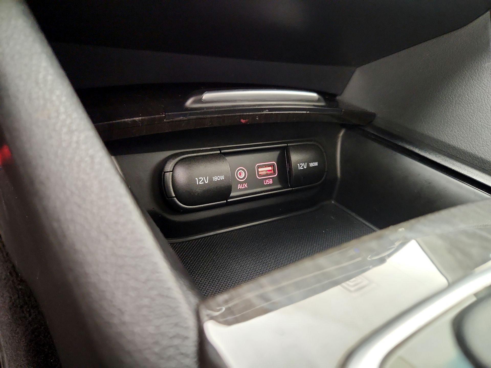 Thumbnail: 2019 Kia Optima - 19