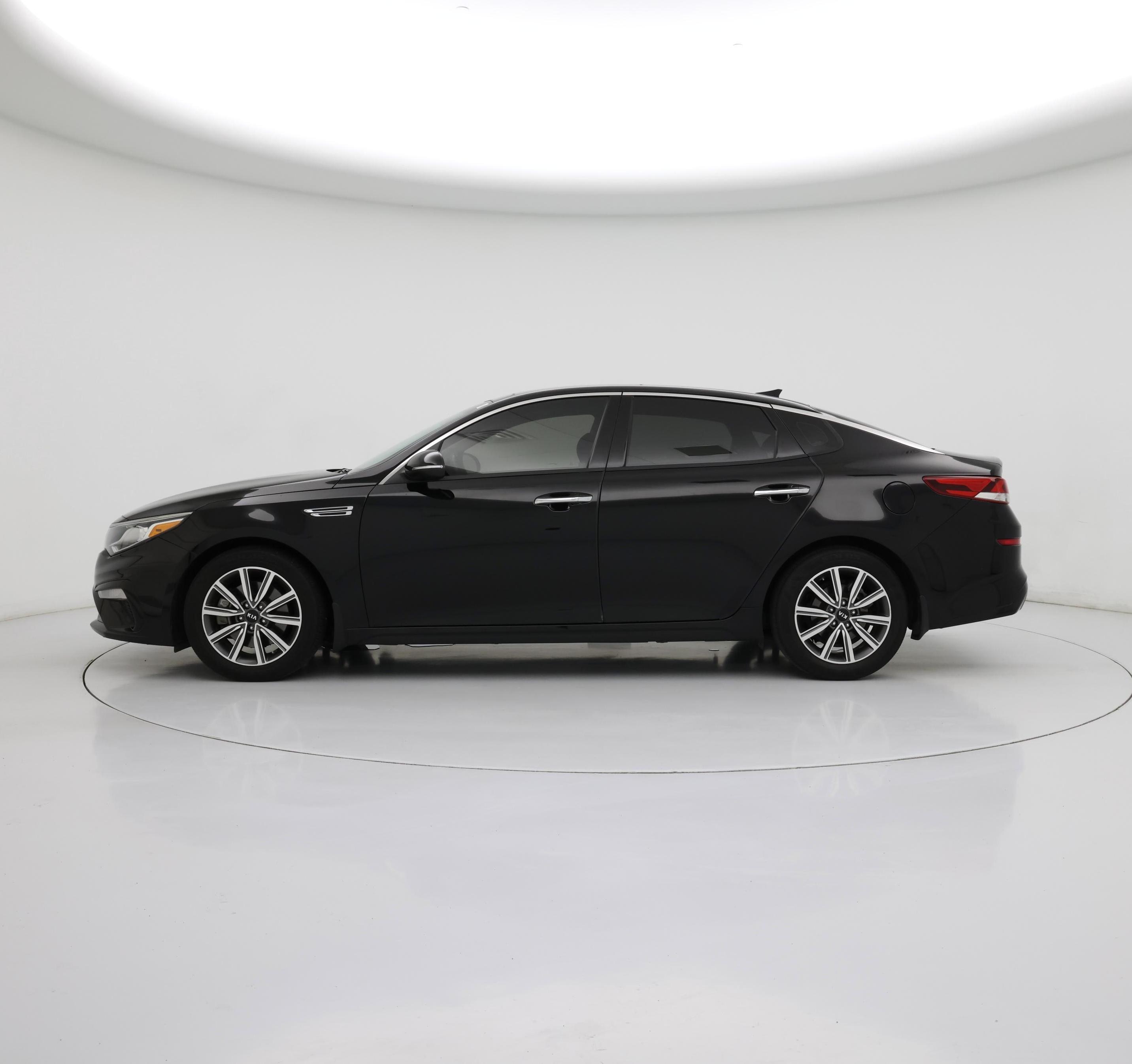 Thumbnail: 2019 Kia Optima - 3