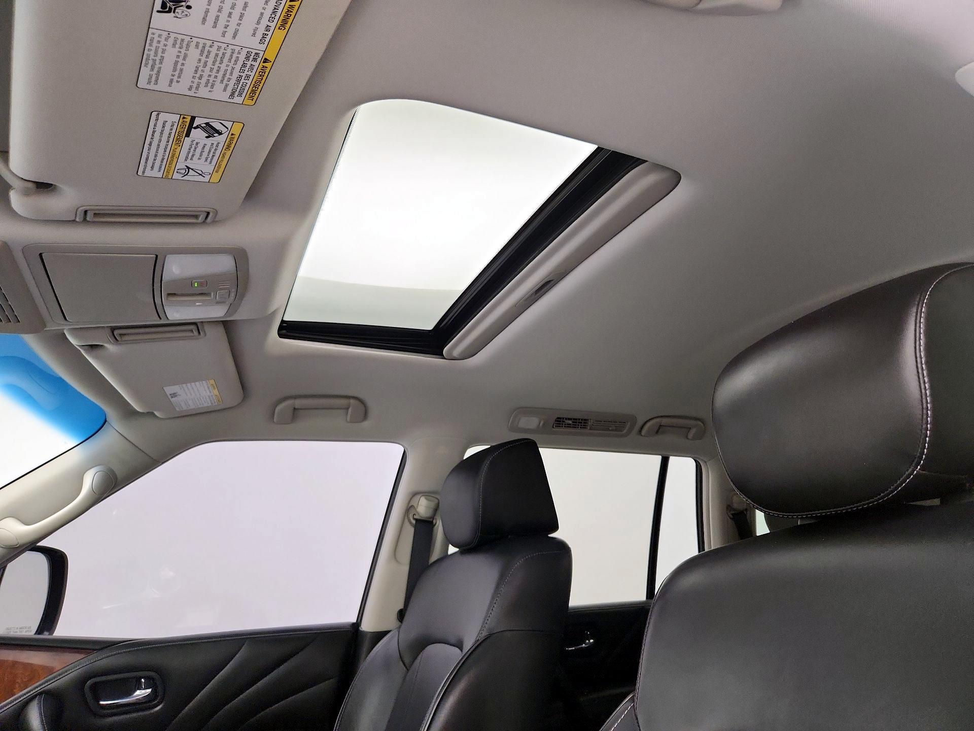 Thumbnail: 2017 INFINITI QX80 - 20
