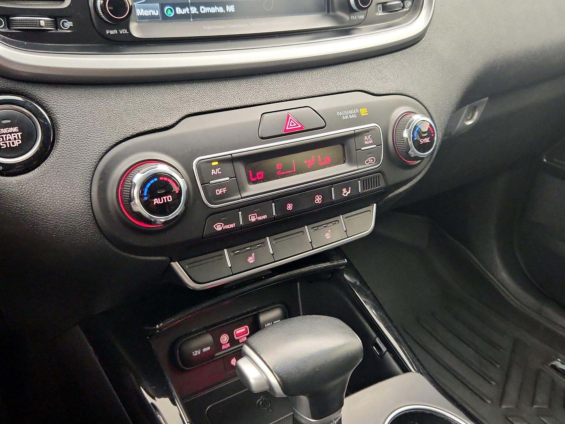 Thumbnail: 2020 Kia Sorento - 17