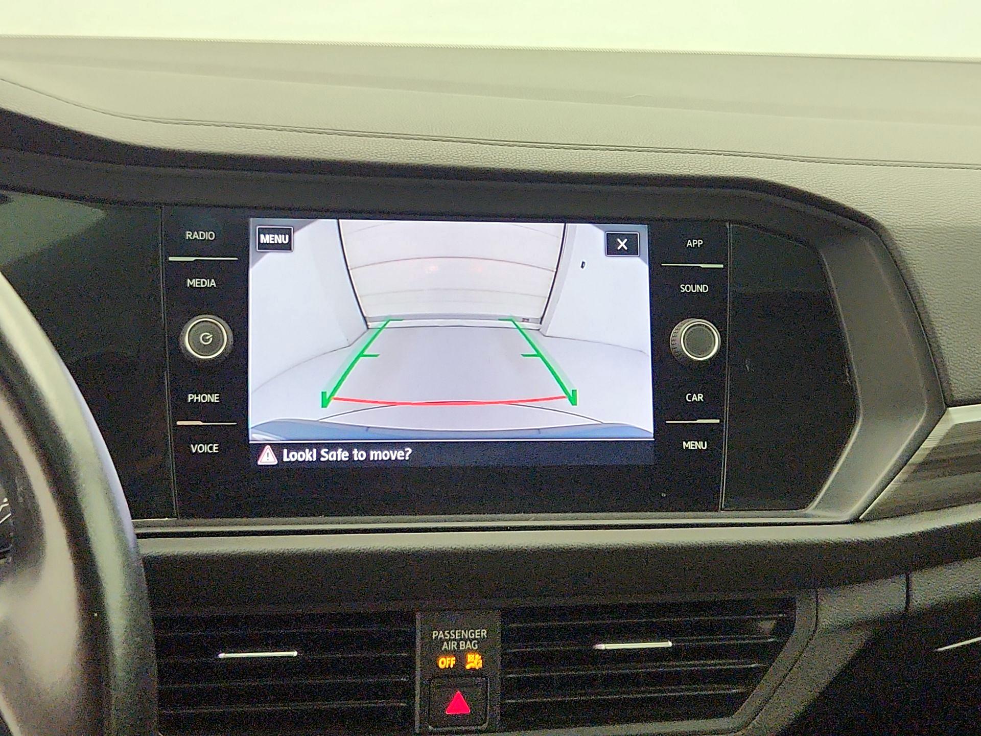 Thumbnail: 2019 Volkswagen Jetta - 14