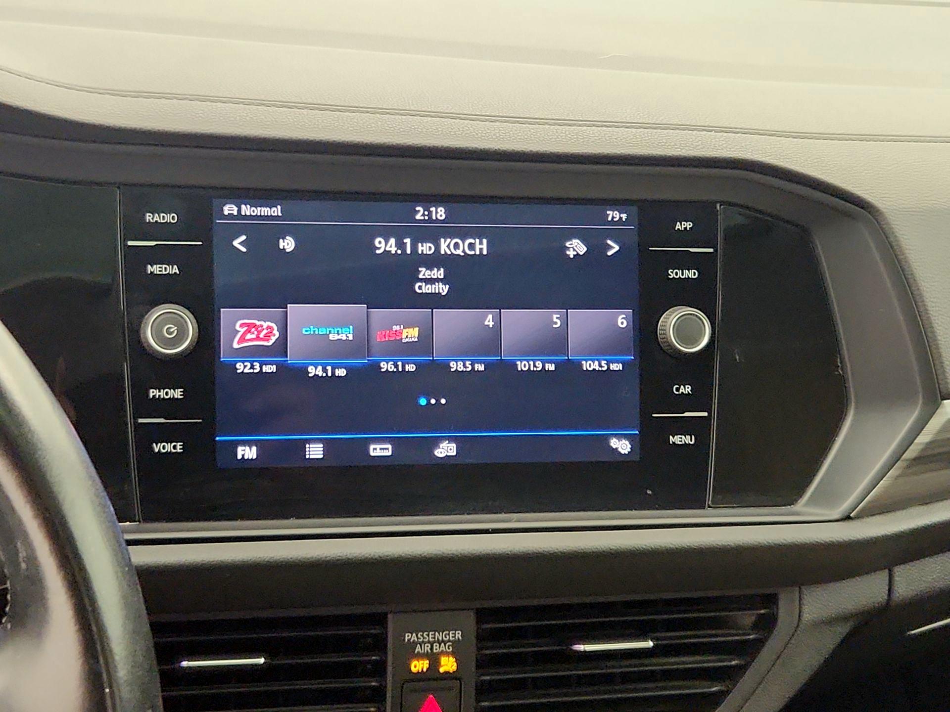 Thumbnail: 2019 Volkswagen Jetta - 15