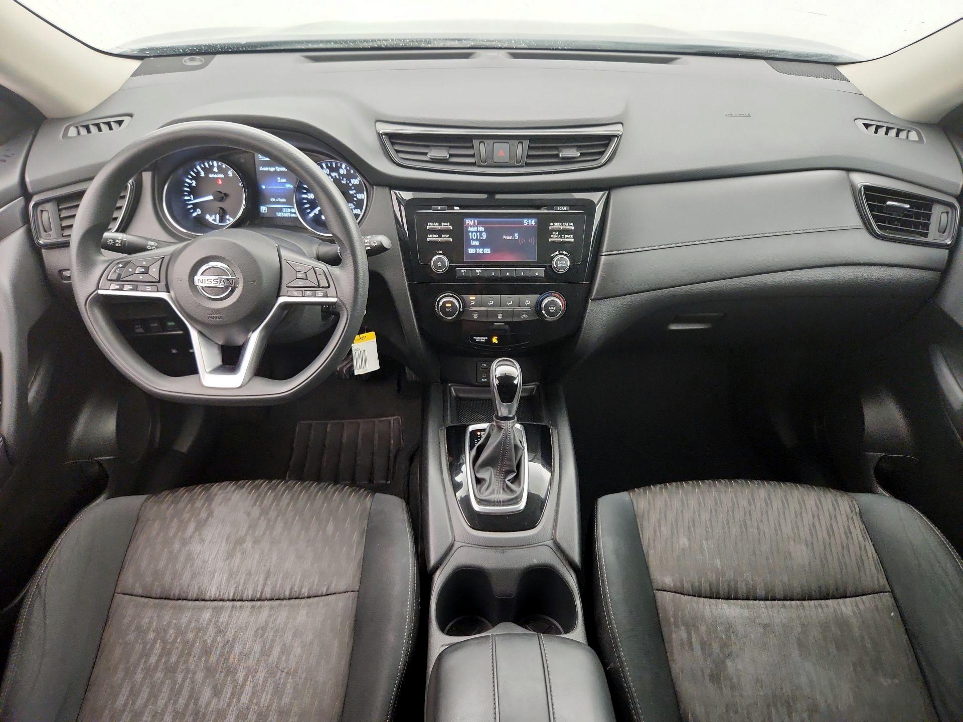 Thumbnail: 2017 Nissan Rogue - 9