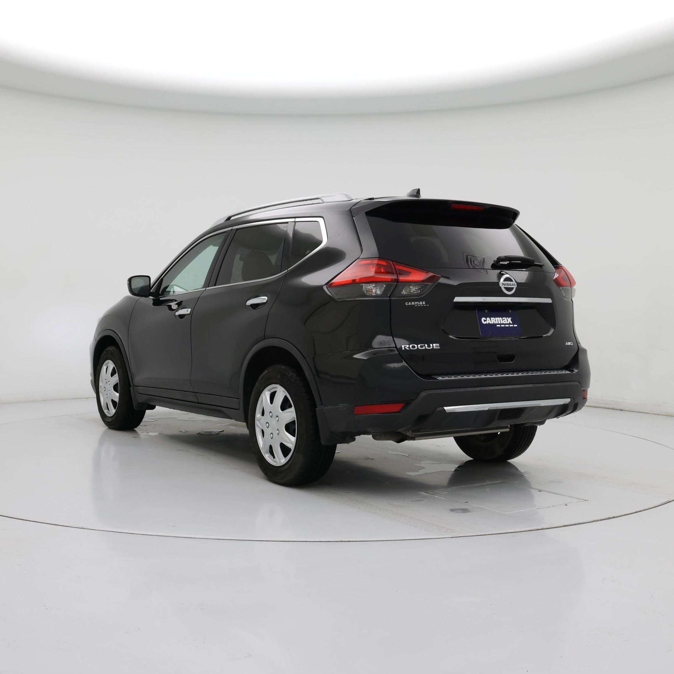Thumbnail: 2017 Nissan Rogue - 2