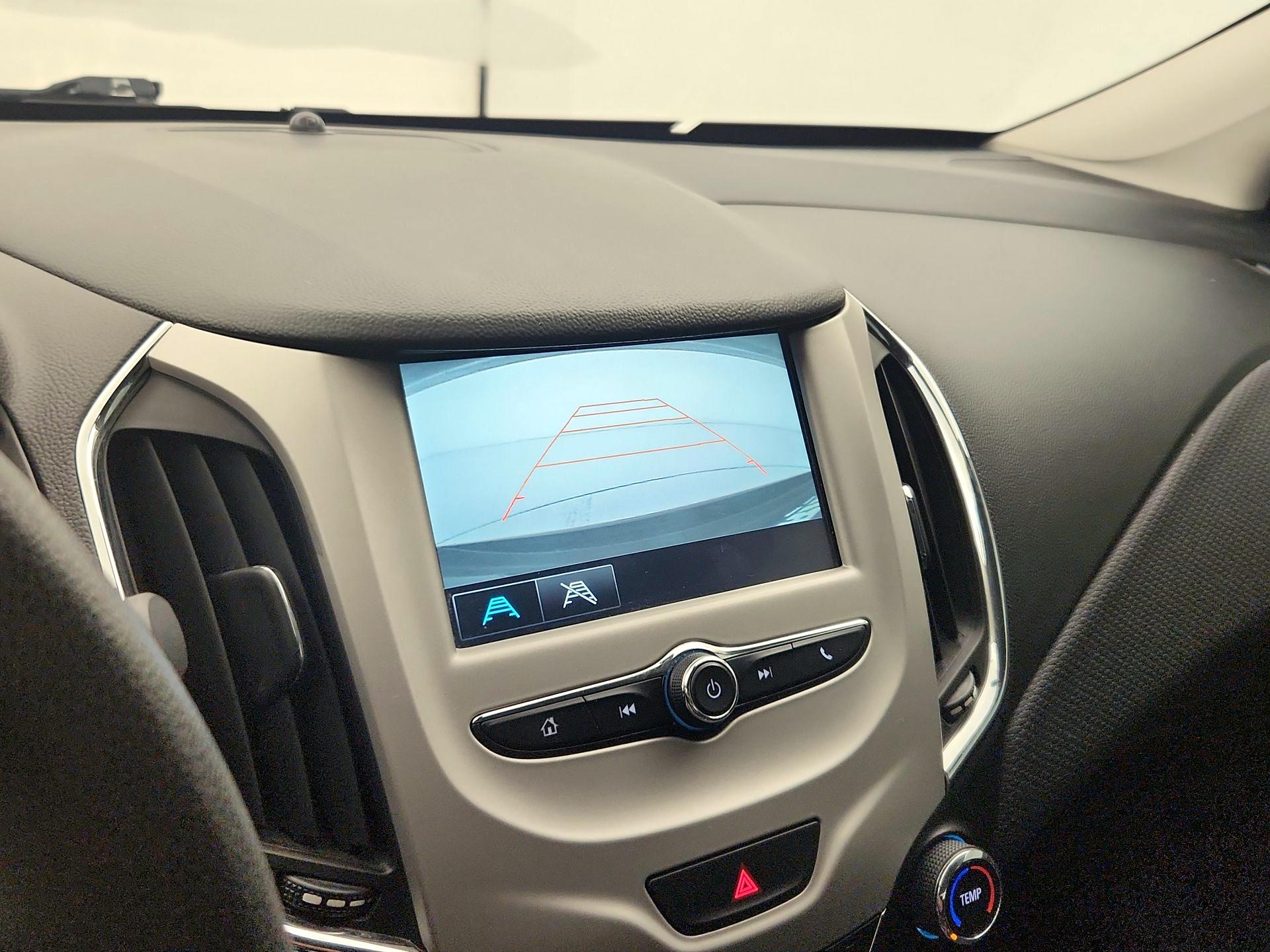 Thumbnail: 2018 Chevrolet Cruze - 14