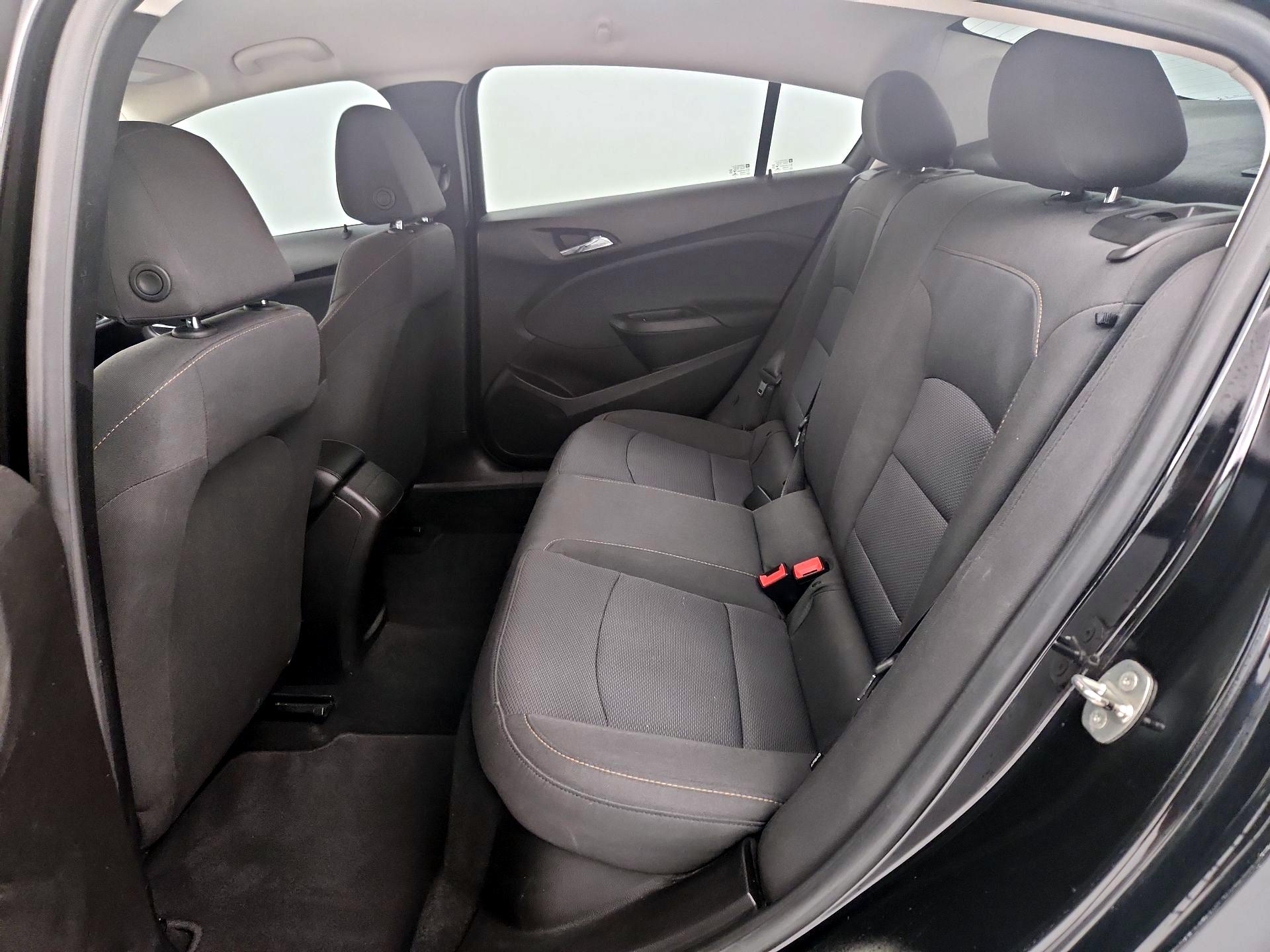 Thumbnail: 2018 Chevrolet Cruze - 19