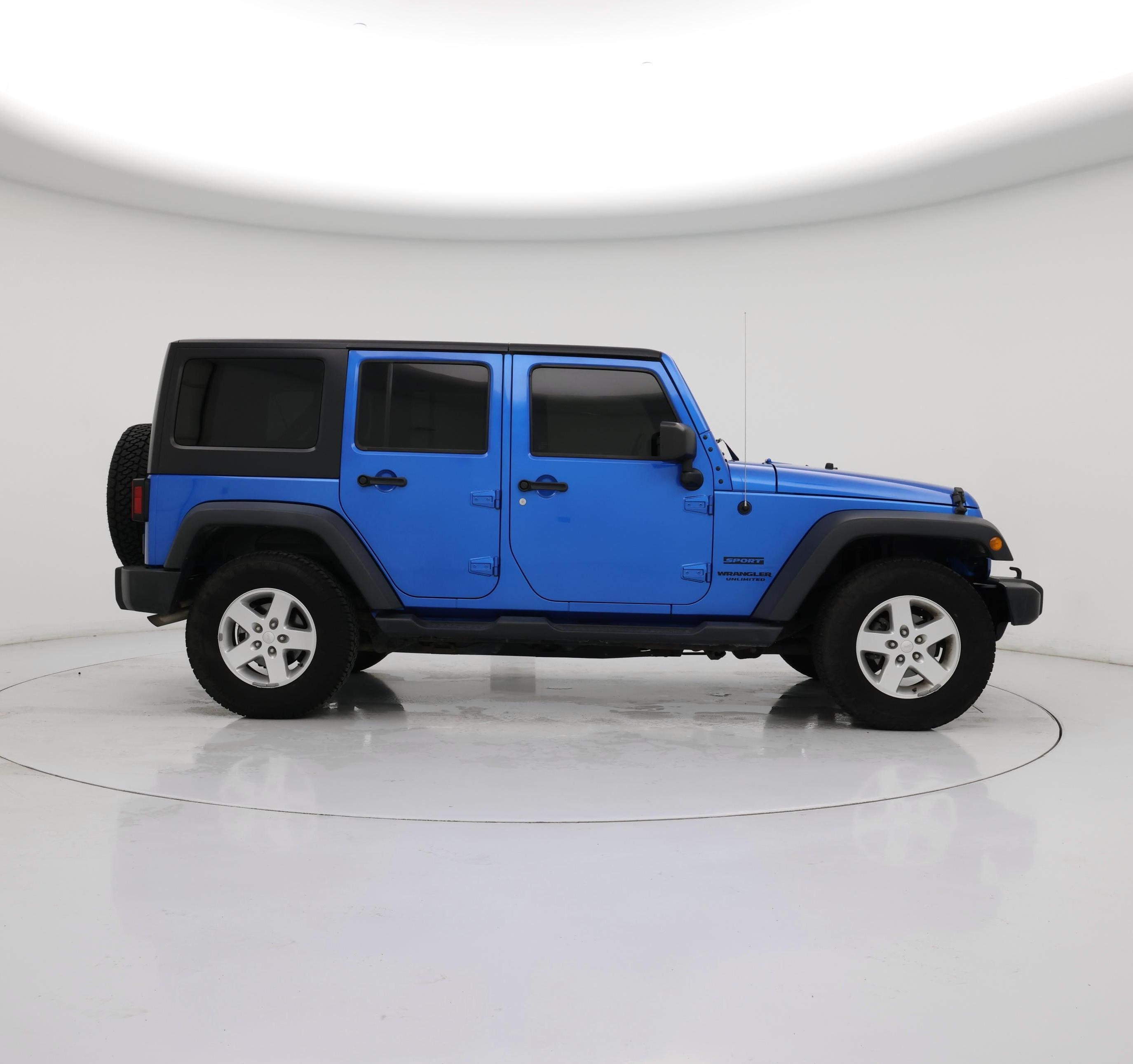 Thumbnail: 2015 Jeep Wrangler - 7