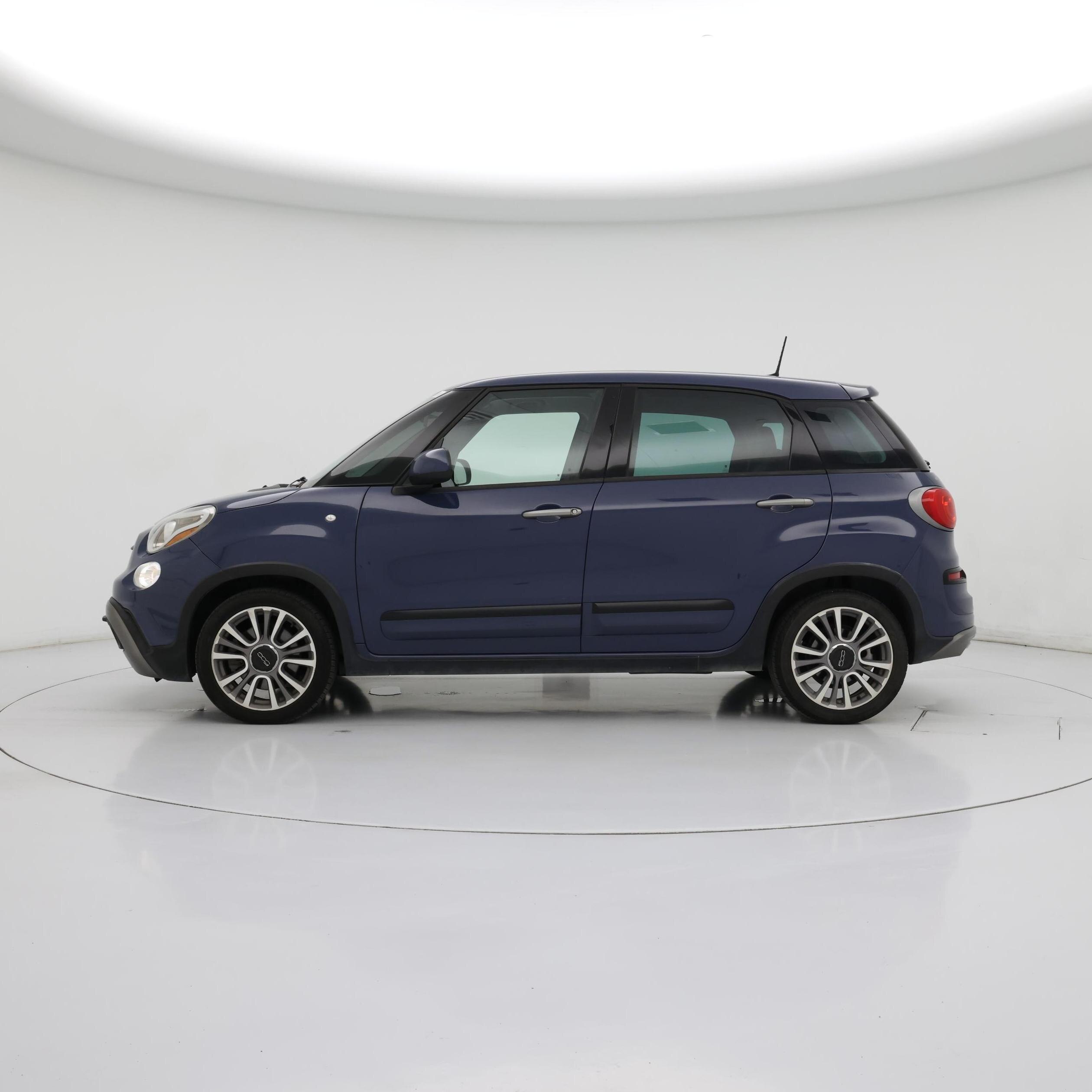 Thumbnail: 2019 Fiat 500L - 3