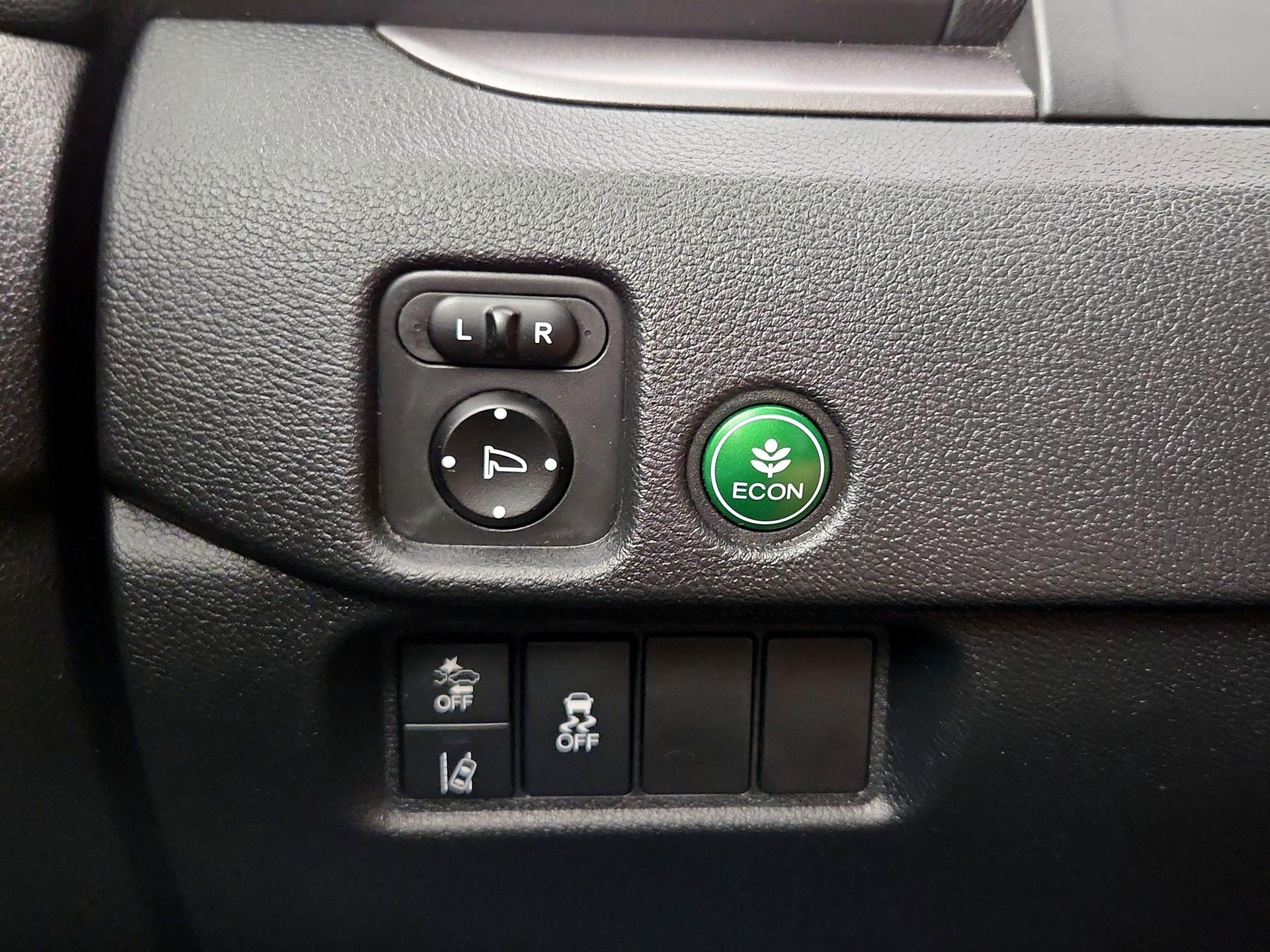 Thumbnail: 2019 Honda Passport - 13