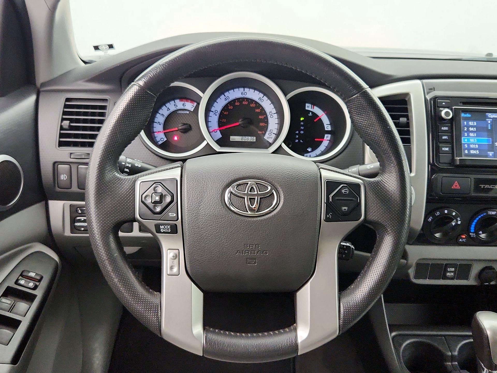 Thumbnail: 2015 Toyota Tacoma - 10
