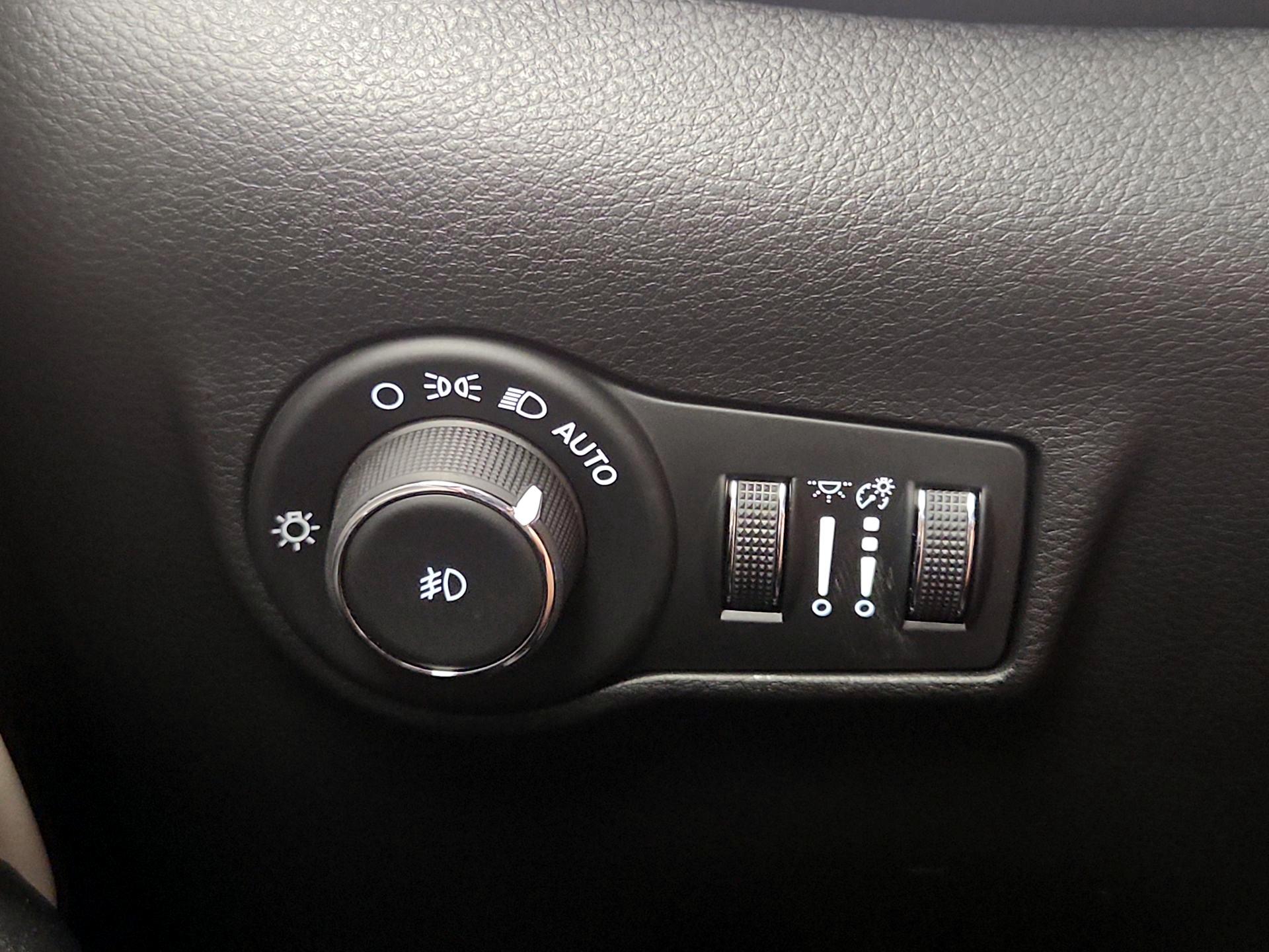 Thumbnail: 2024 Jeep Compass - 13