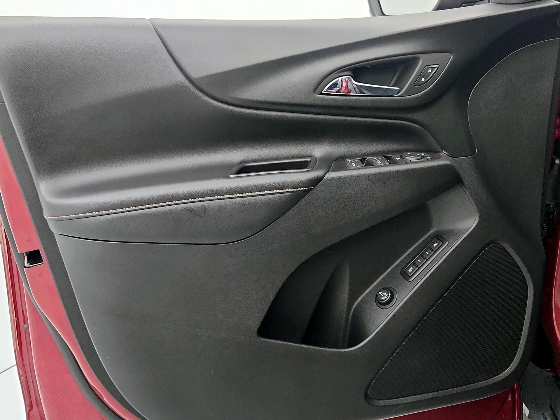 Thumbnail: 2020 Chevrolet Equinox - 12