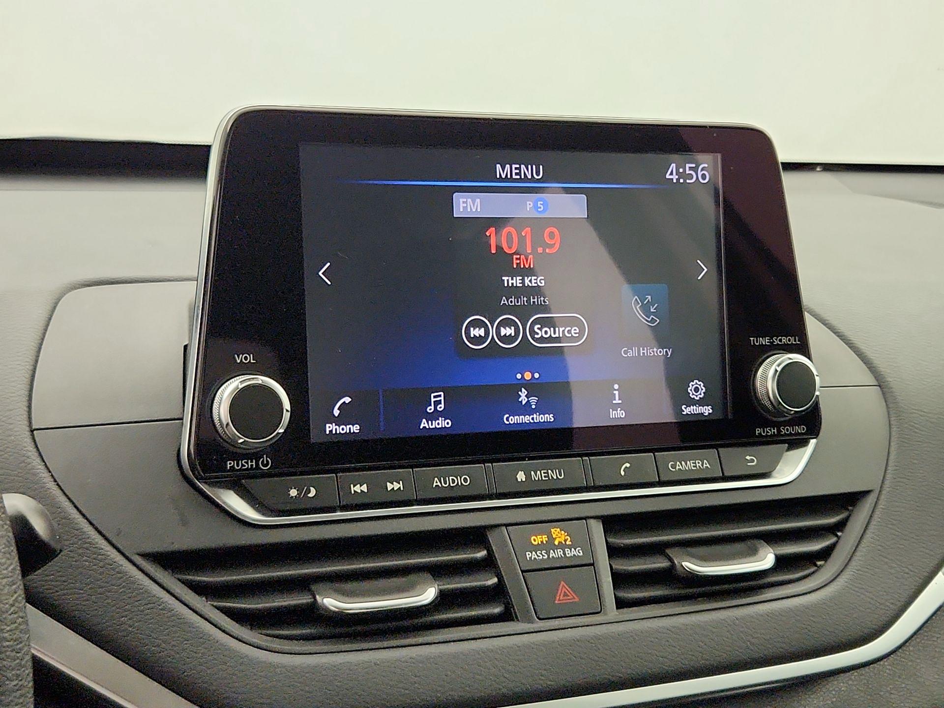 Thumbnail: 2019 Nissan Altima - 15