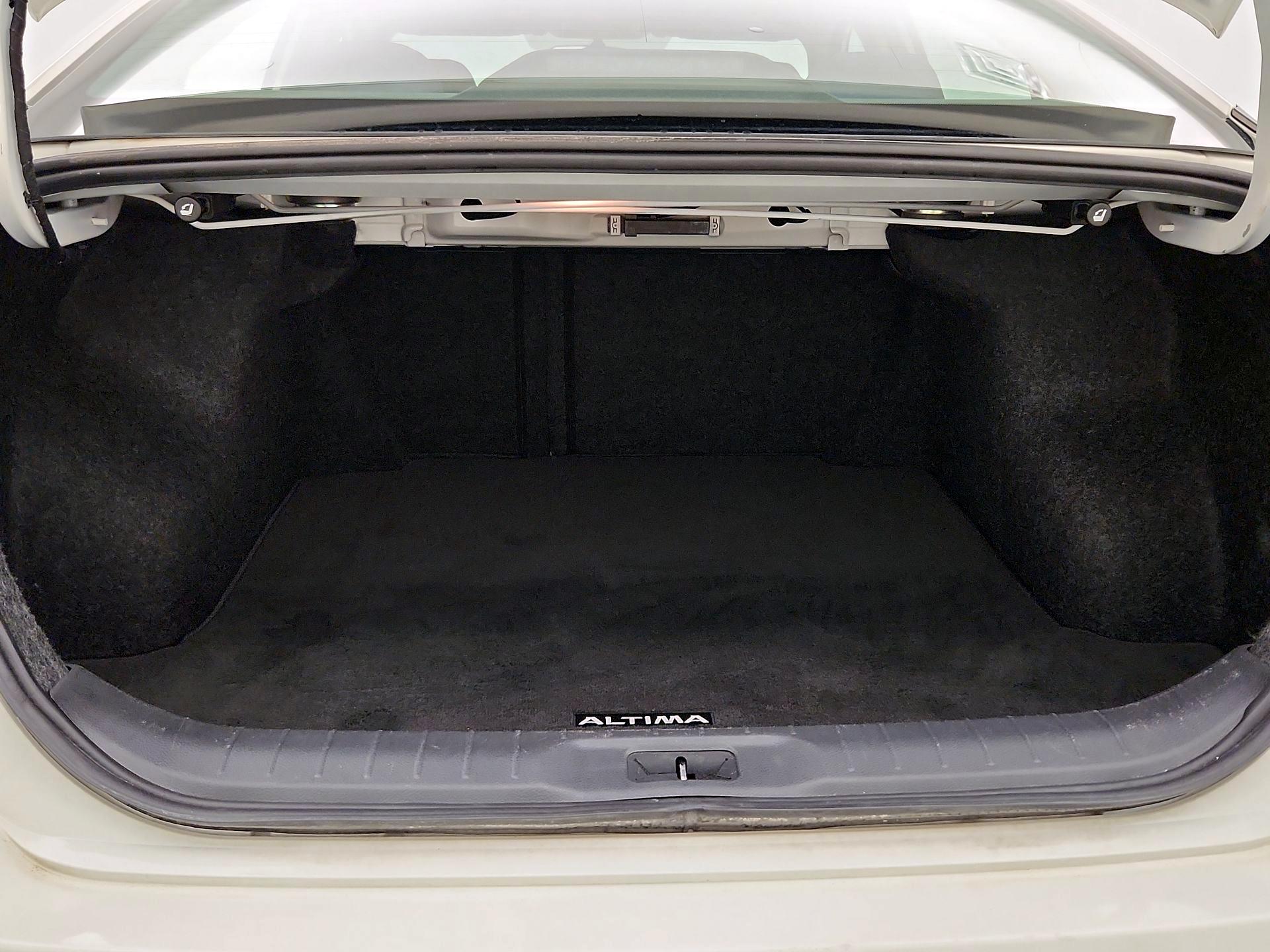 Thumbnail: 2019 Nissan Altima - 20