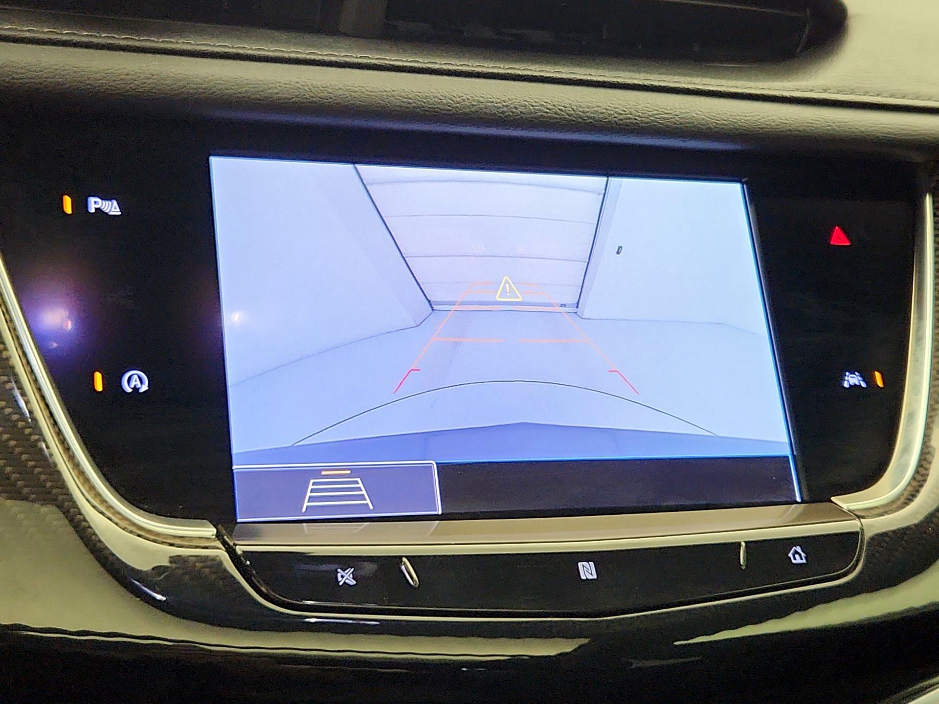 Thumbnail: 2020 Cadillac XT6 - 15