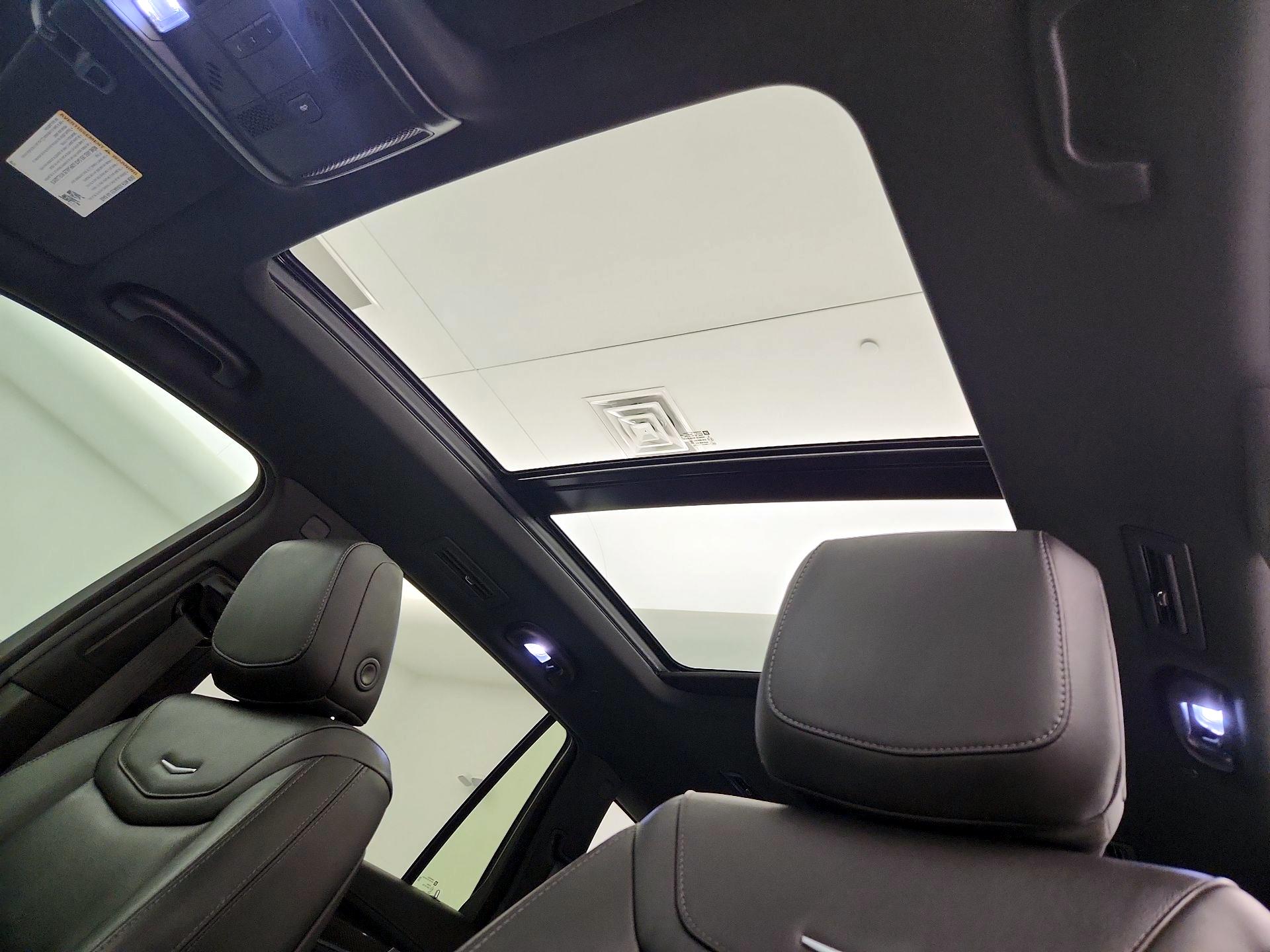 Thumbnail: 2020 Cadillac XT6 - 20