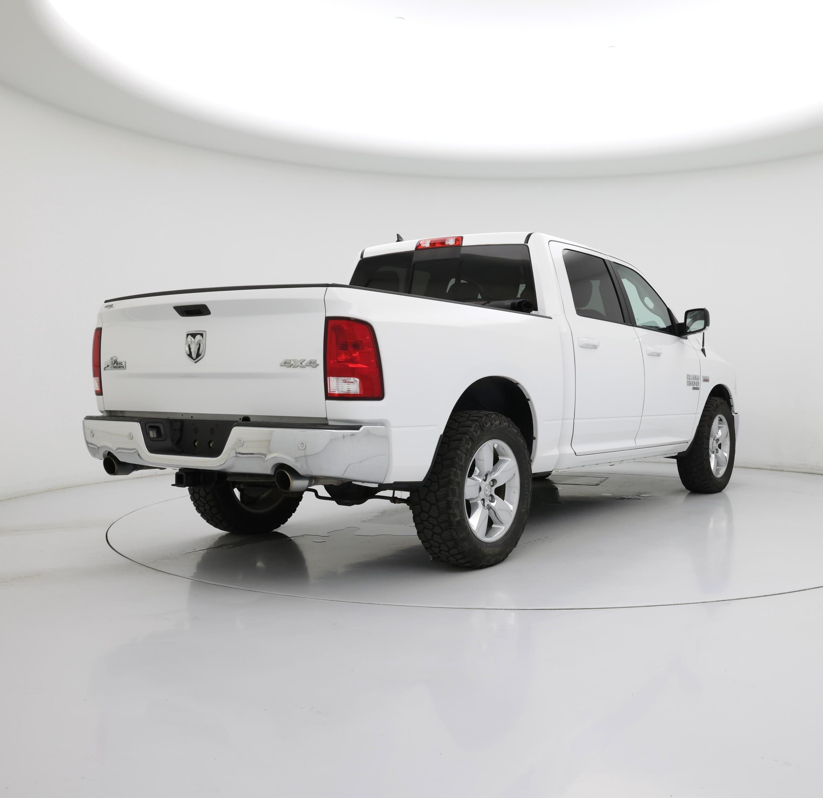 Thumbnail: 2019 RAM 1500 Classic - 8