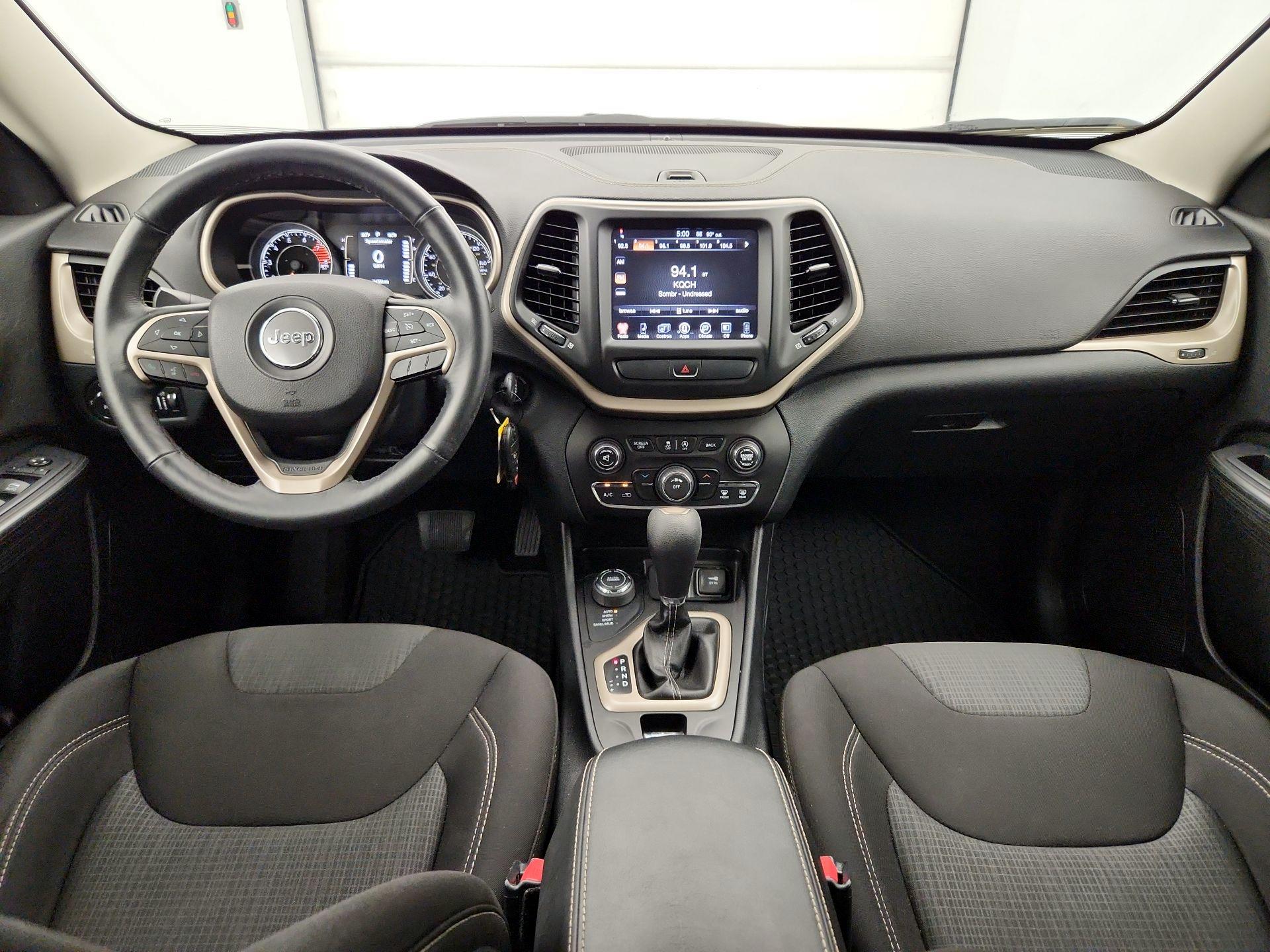 Thumbnail: 2016 Jeep Cherokee - 9