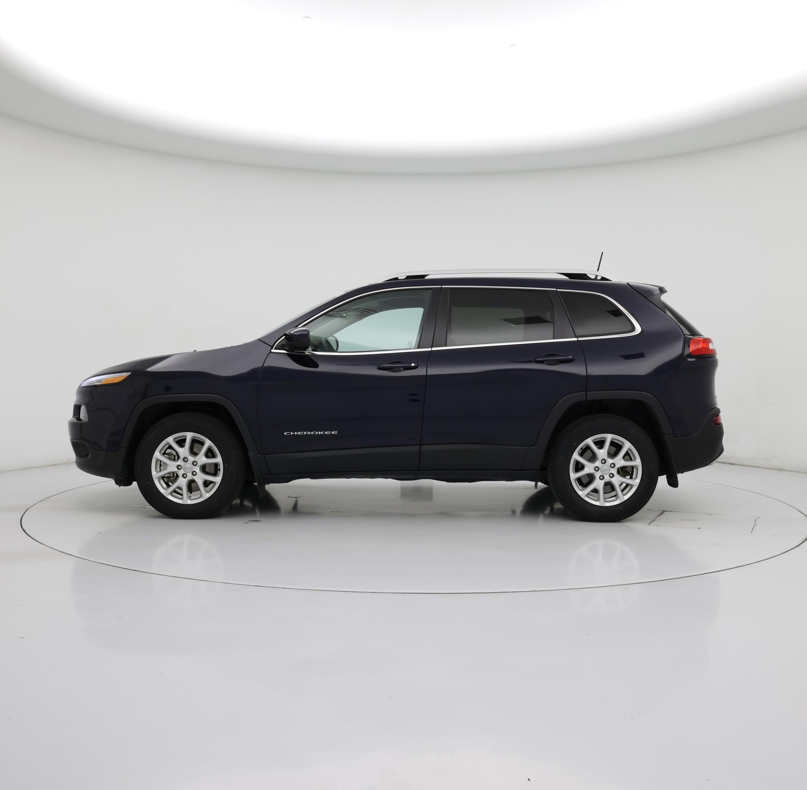 Thumbnail: 2016 Jeep Cherokee - 3