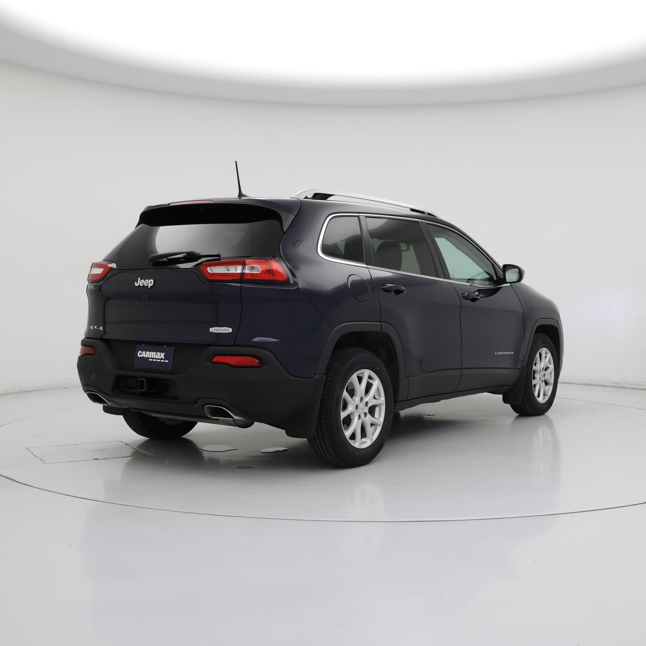 Thumbnail: 2016 Jeep Cherokee - 8