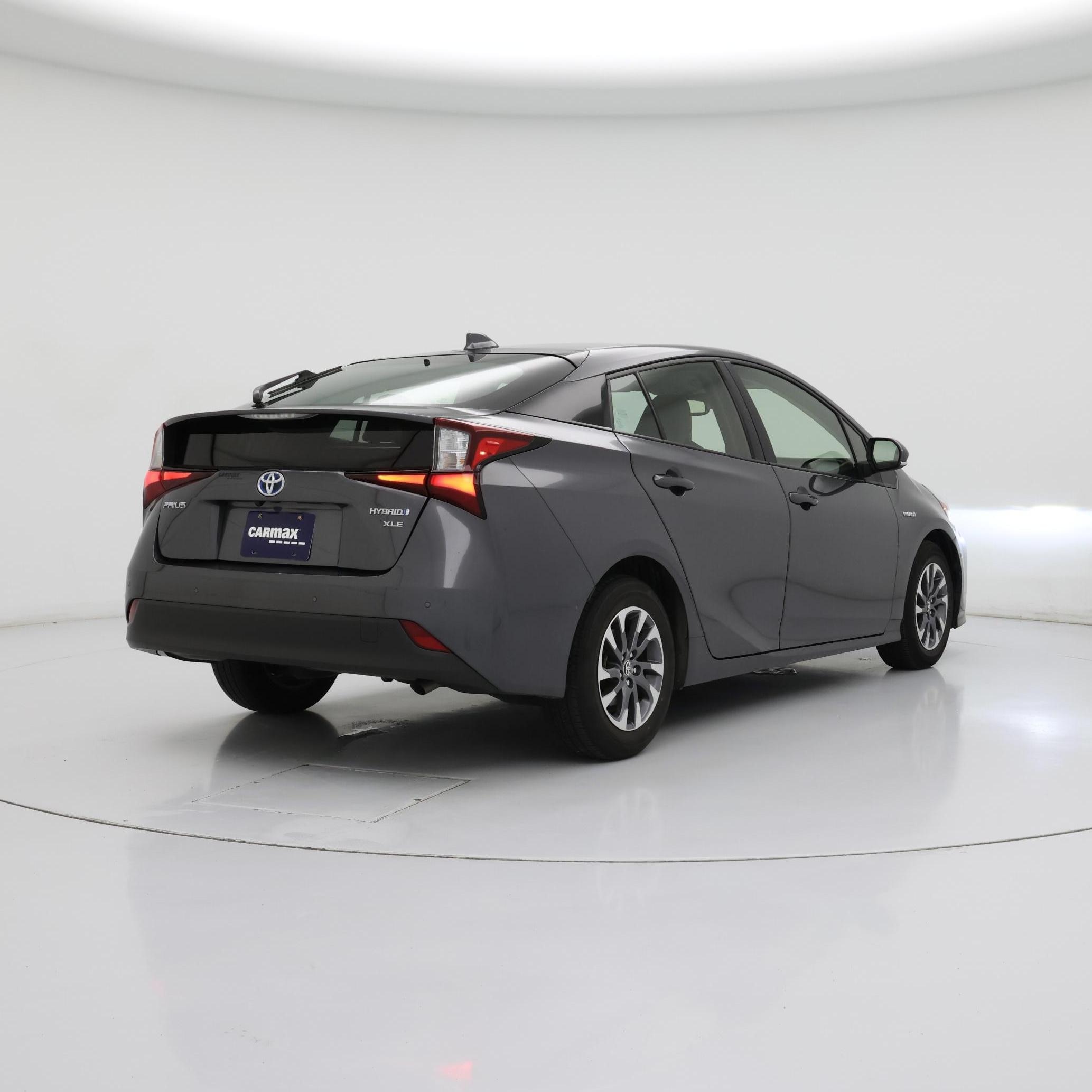 Thumbnail: 2022 Toyota Prius - 8