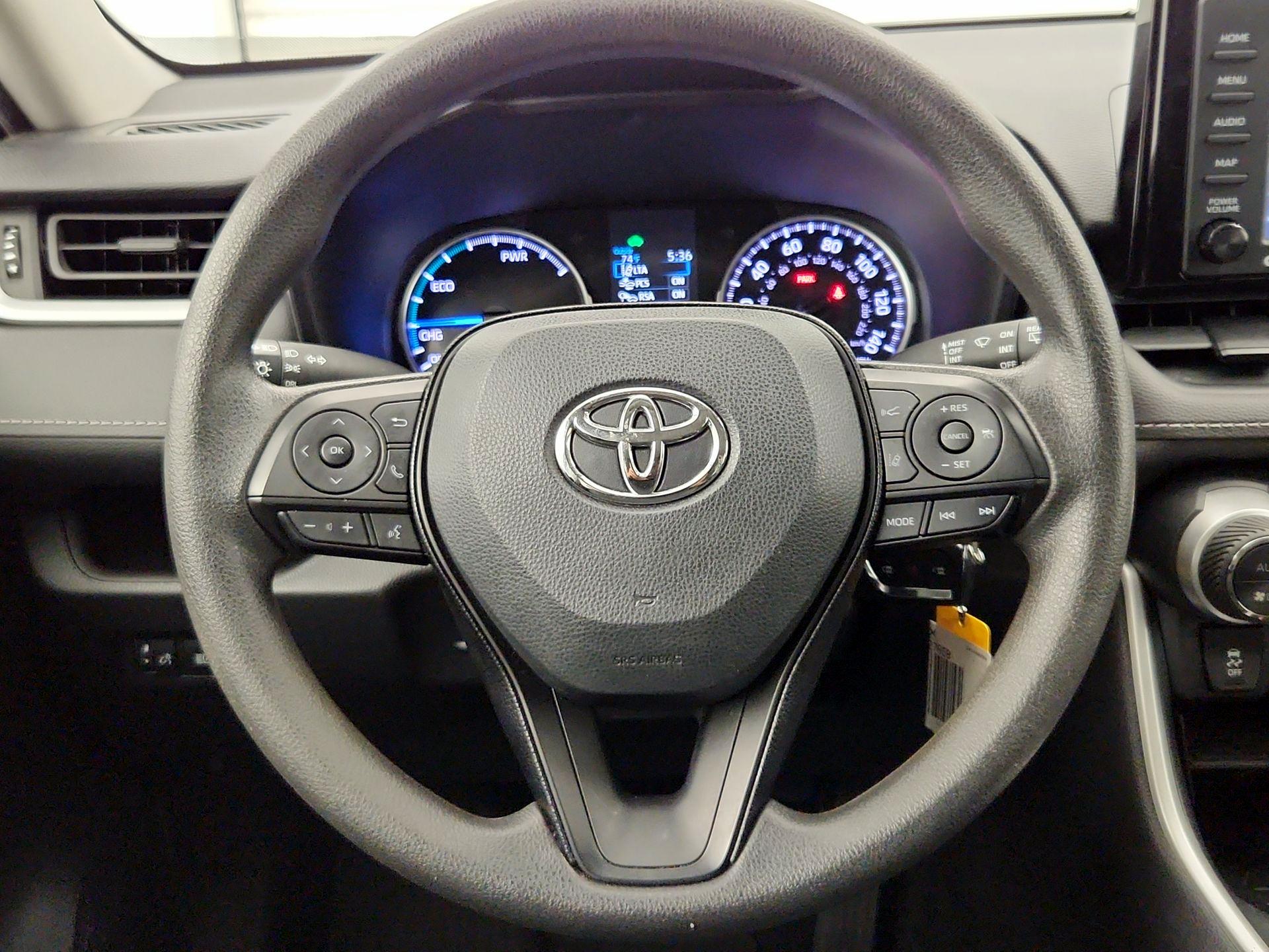 Thumbnail: 2021 Toyota RAV4 - 10